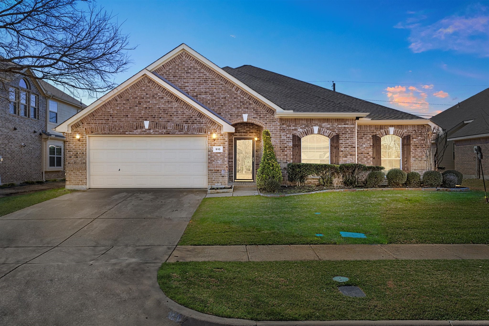 910 Fieldstone Drive