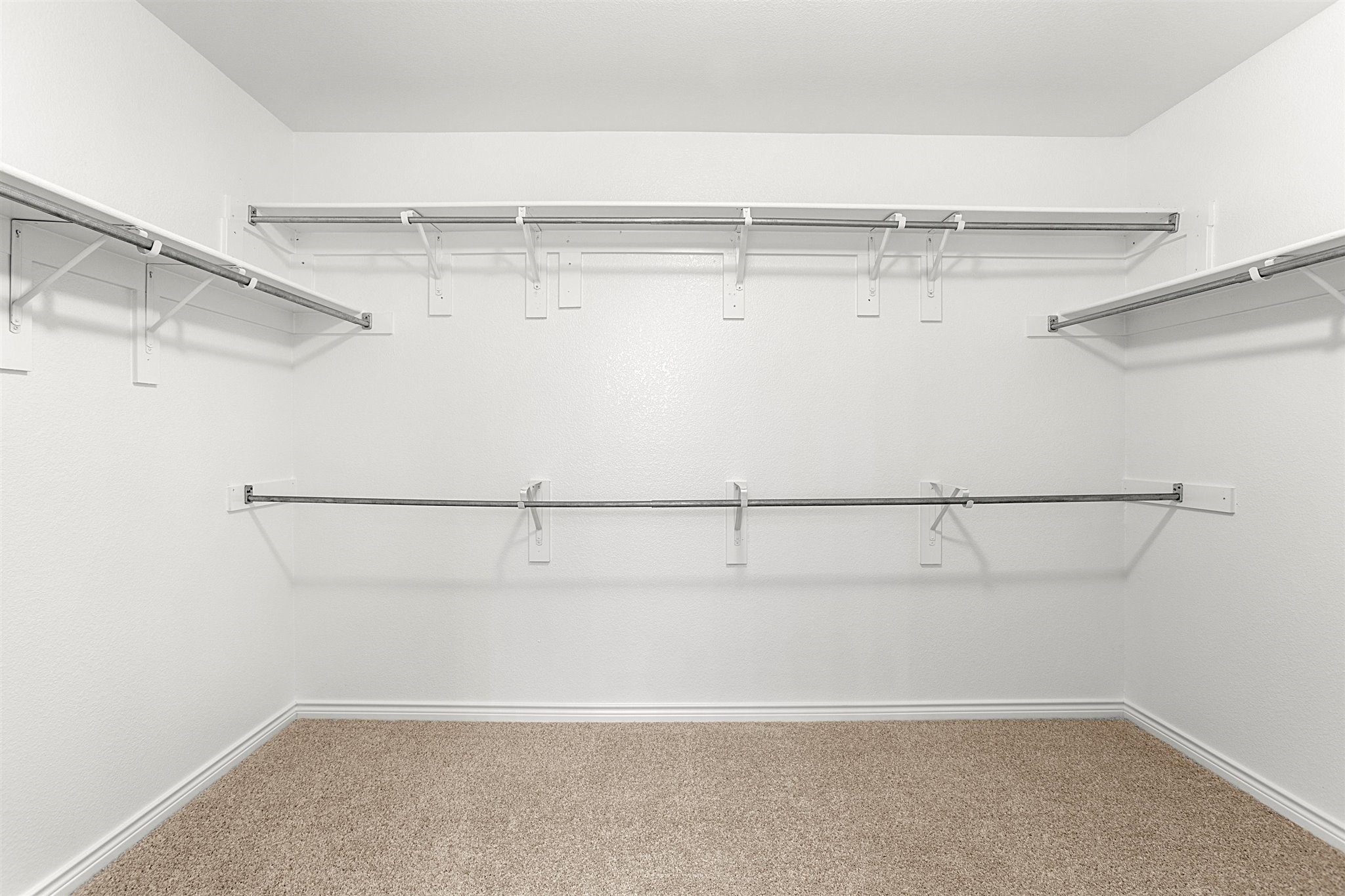 910 Fieldstone Drive