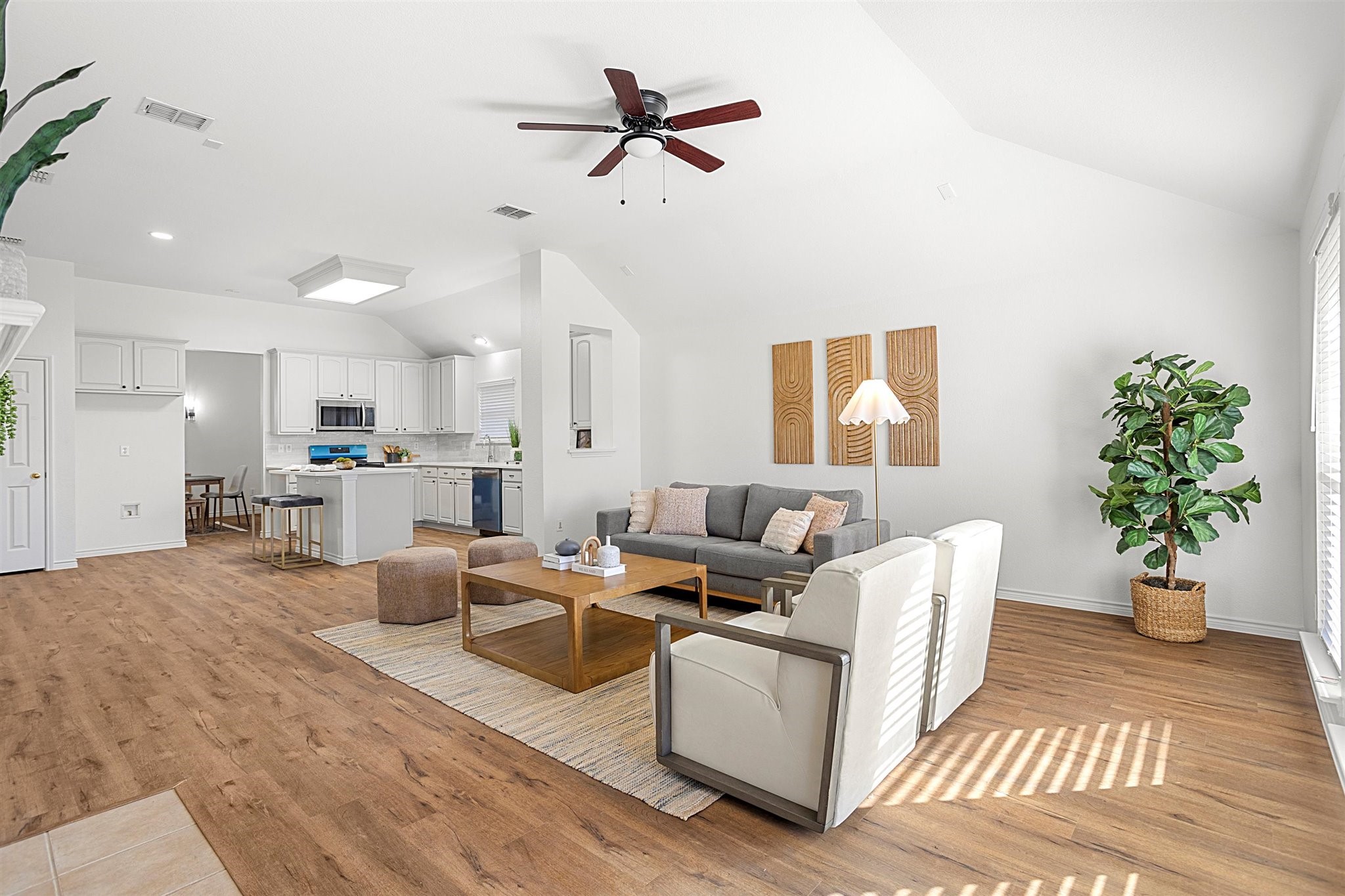 910 Fieldstone Drive