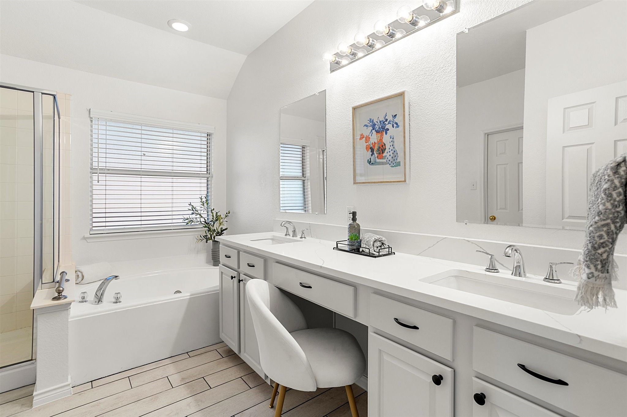 910 Fieldstone Drive