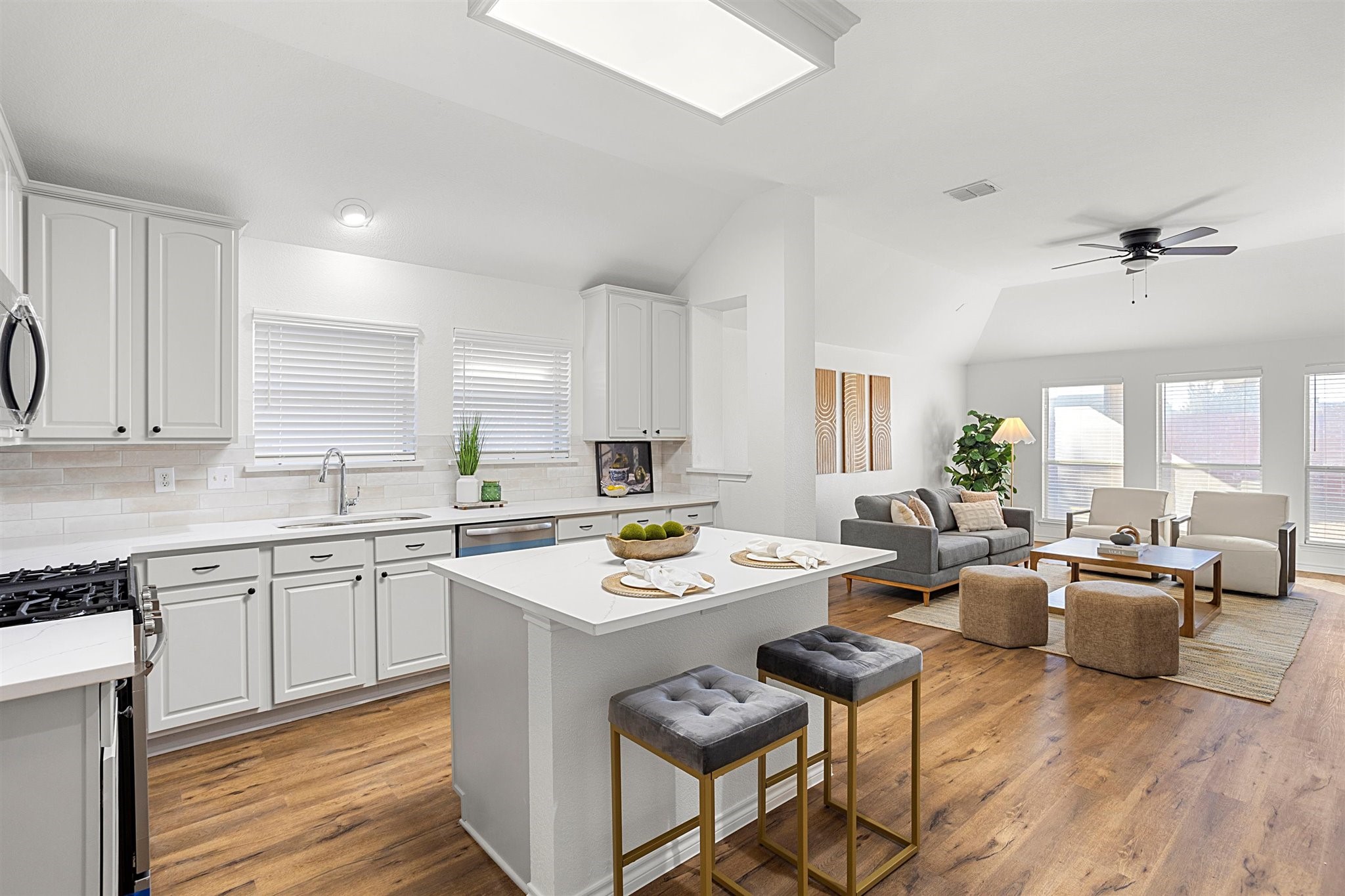 910 Fieldstone Drive