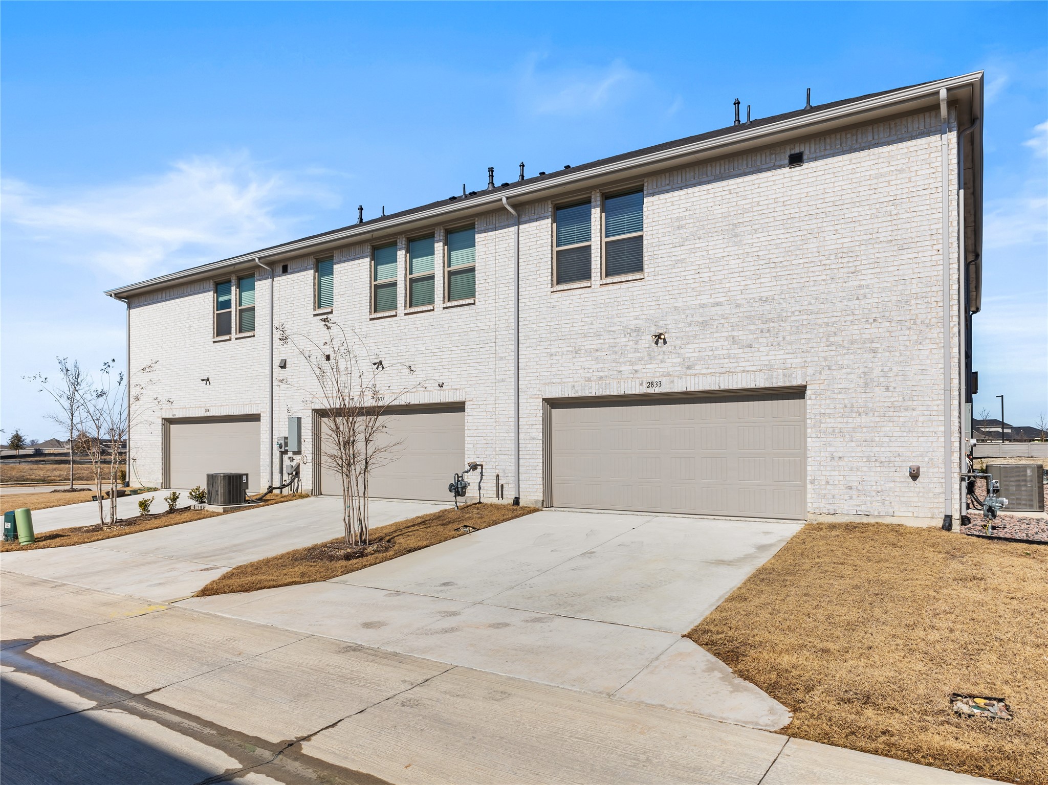 2833 Jacaranda Drive