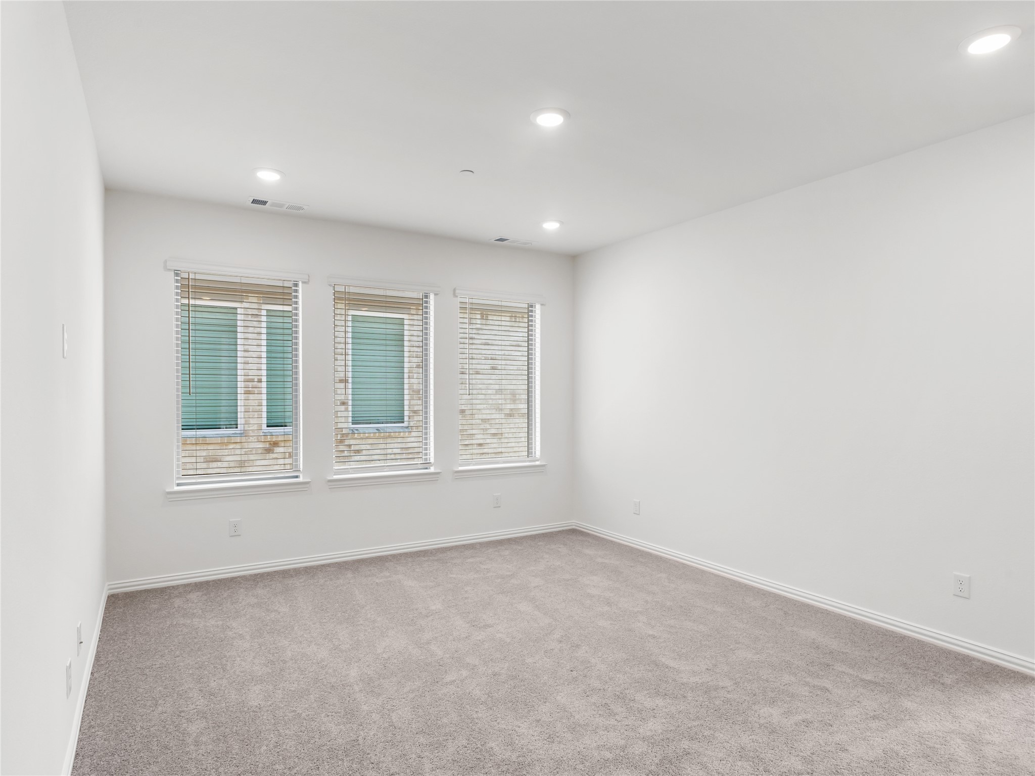 2833 Jacaranda Drive