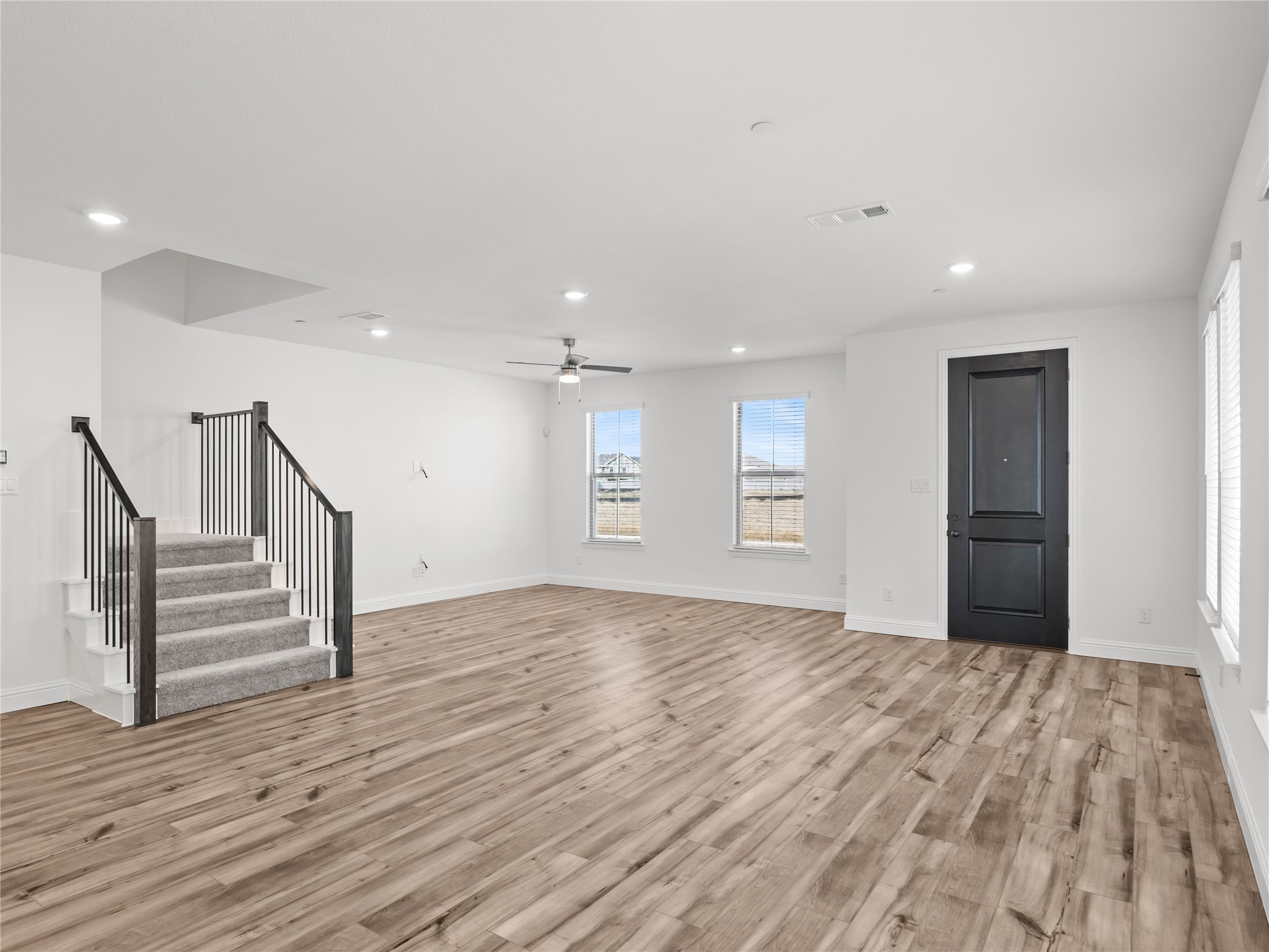 2833 Jacaranda Drive