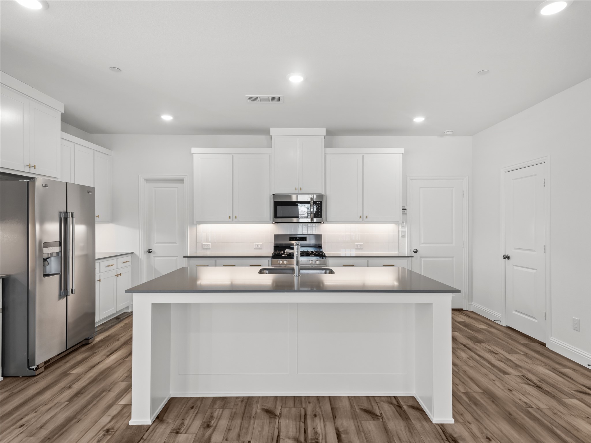 2833 Jacaranda Drive