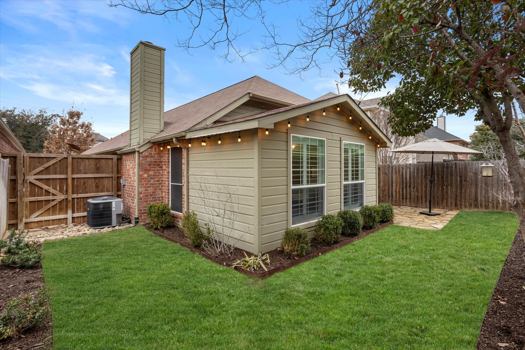 2127 Amherst Drive