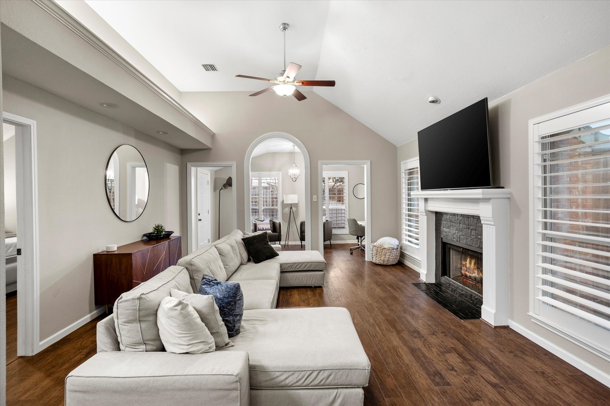 2127 Amherst Drive