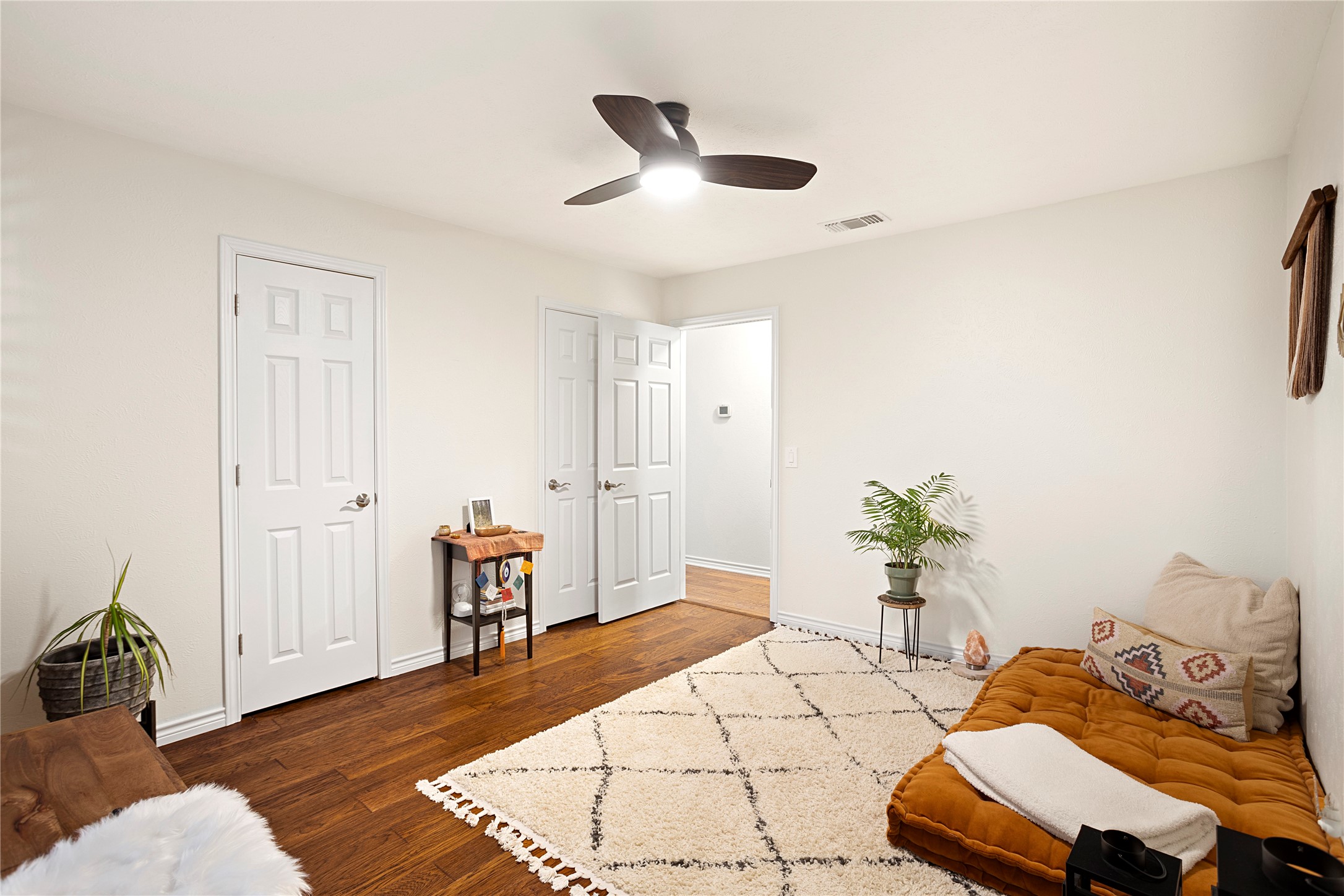 2605 Bunker Hill Circle