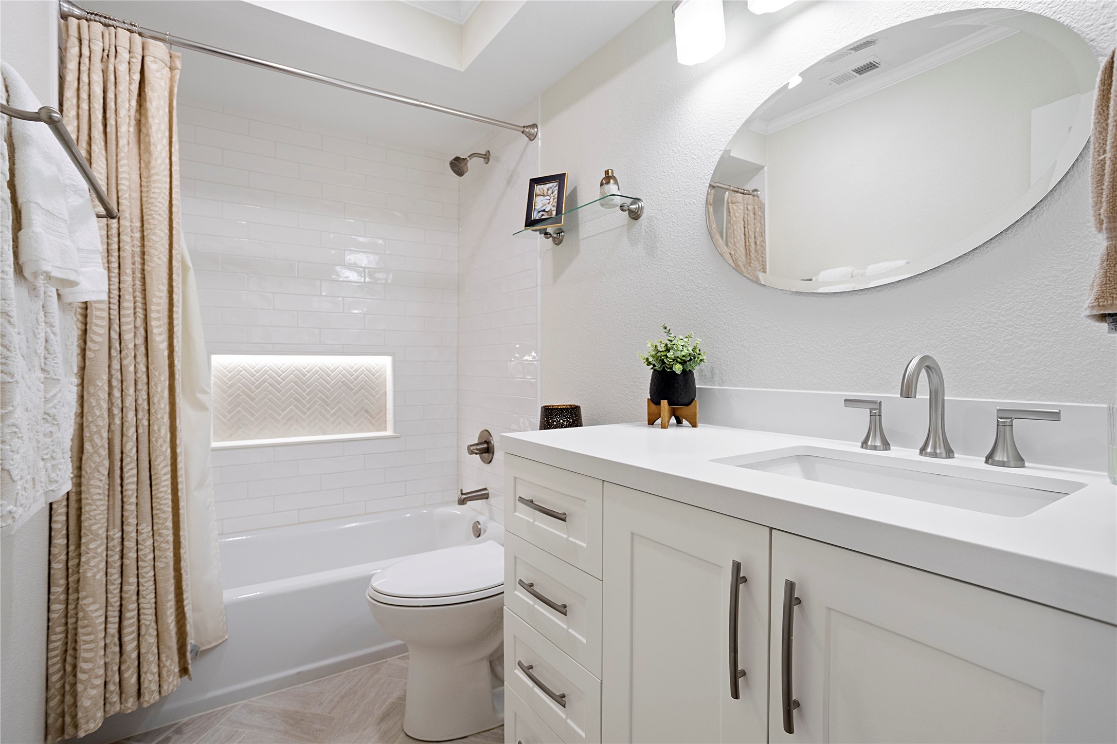 2605 Bunker Hill Circle