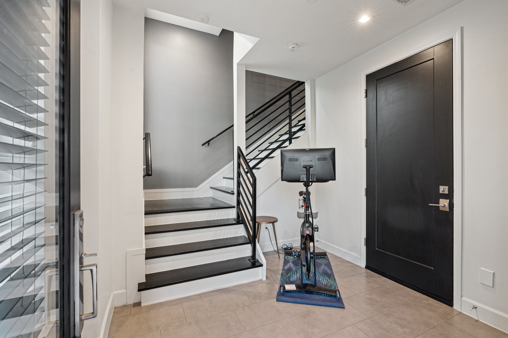 2000 Park Avenue 102