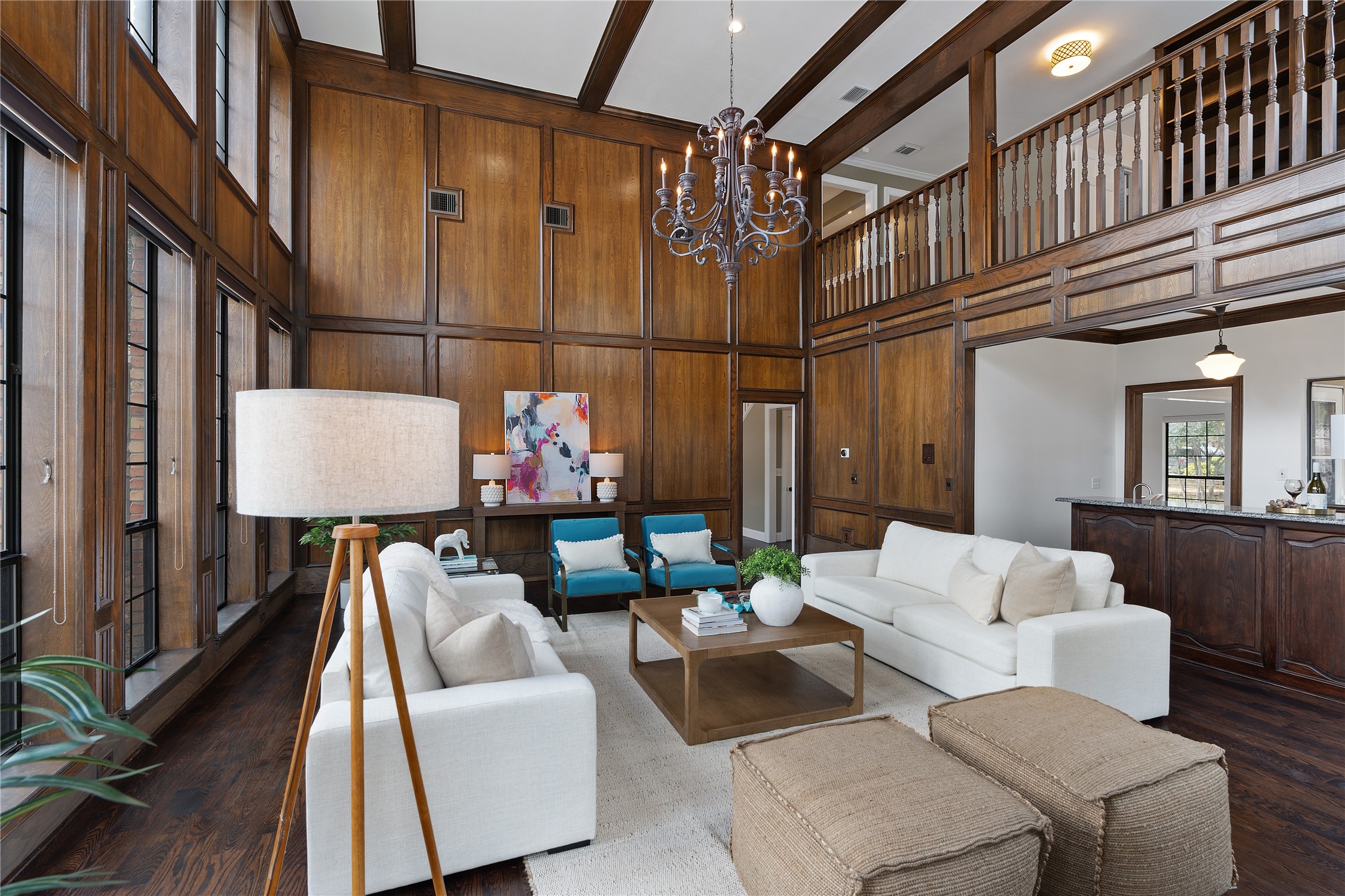2210 Forest Creek