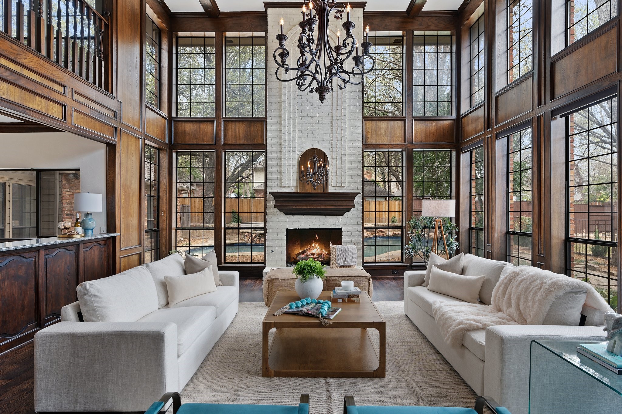 2210 Forest Creek