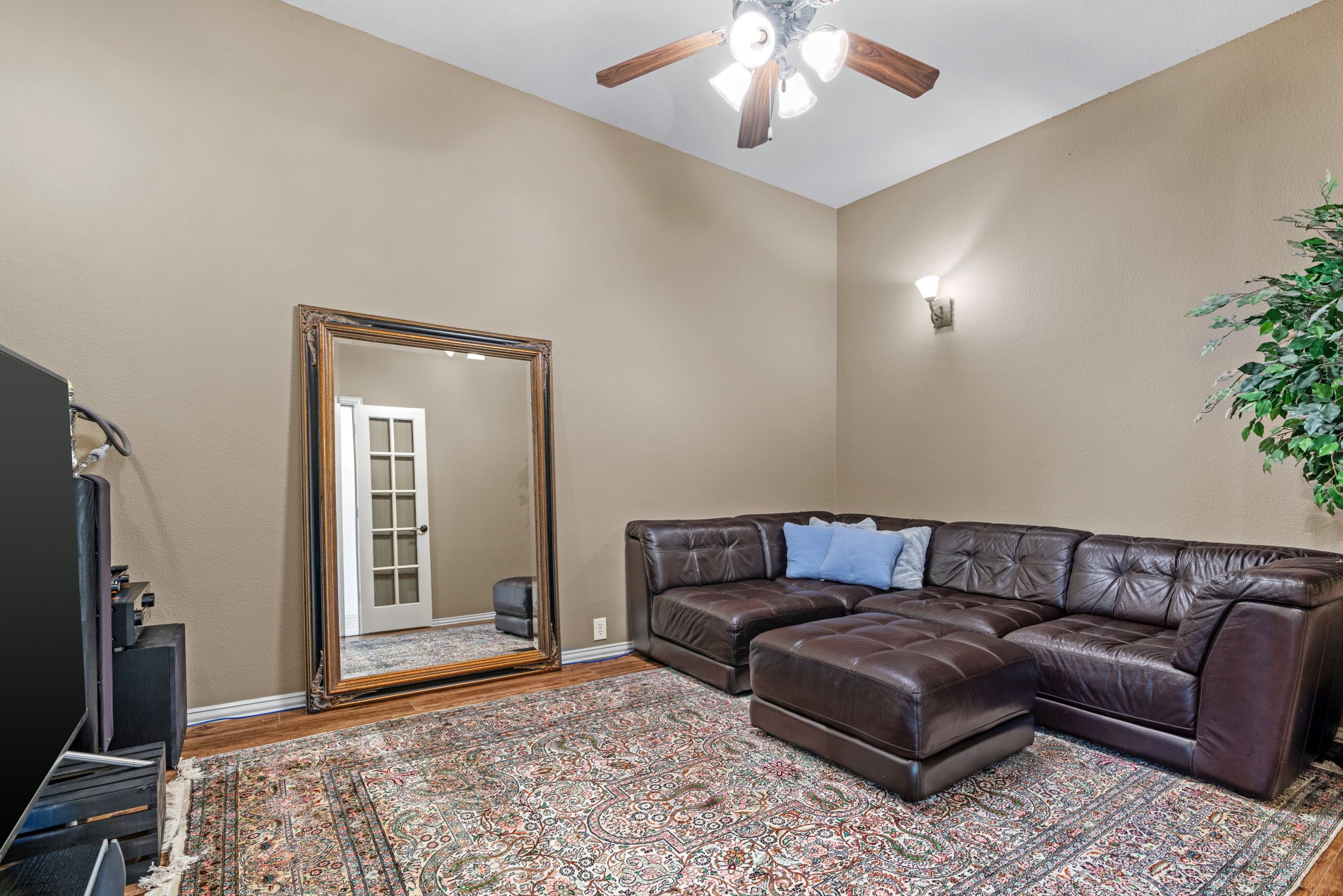 1420 Crescent Valley Drive