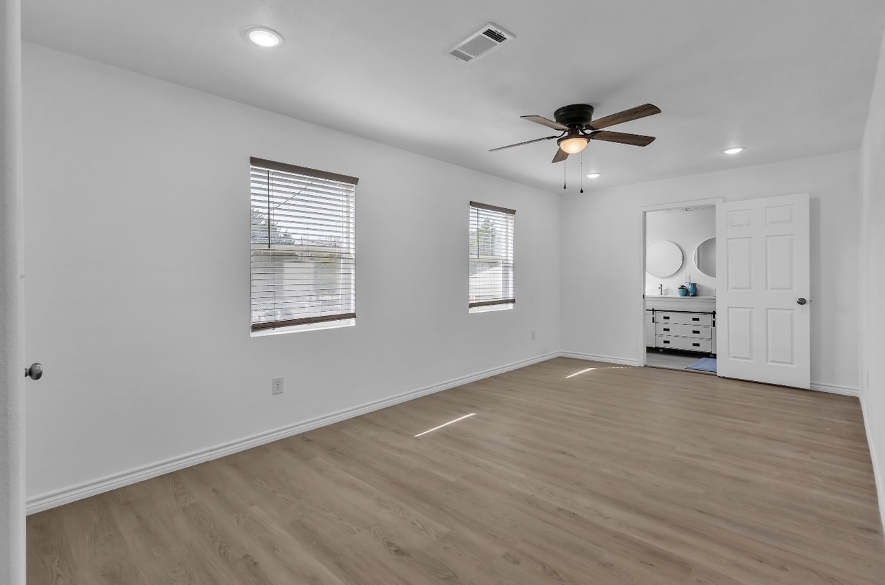 583 Hillcrest Circle