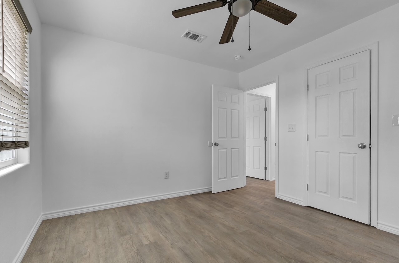 583 Hillcrest Circle