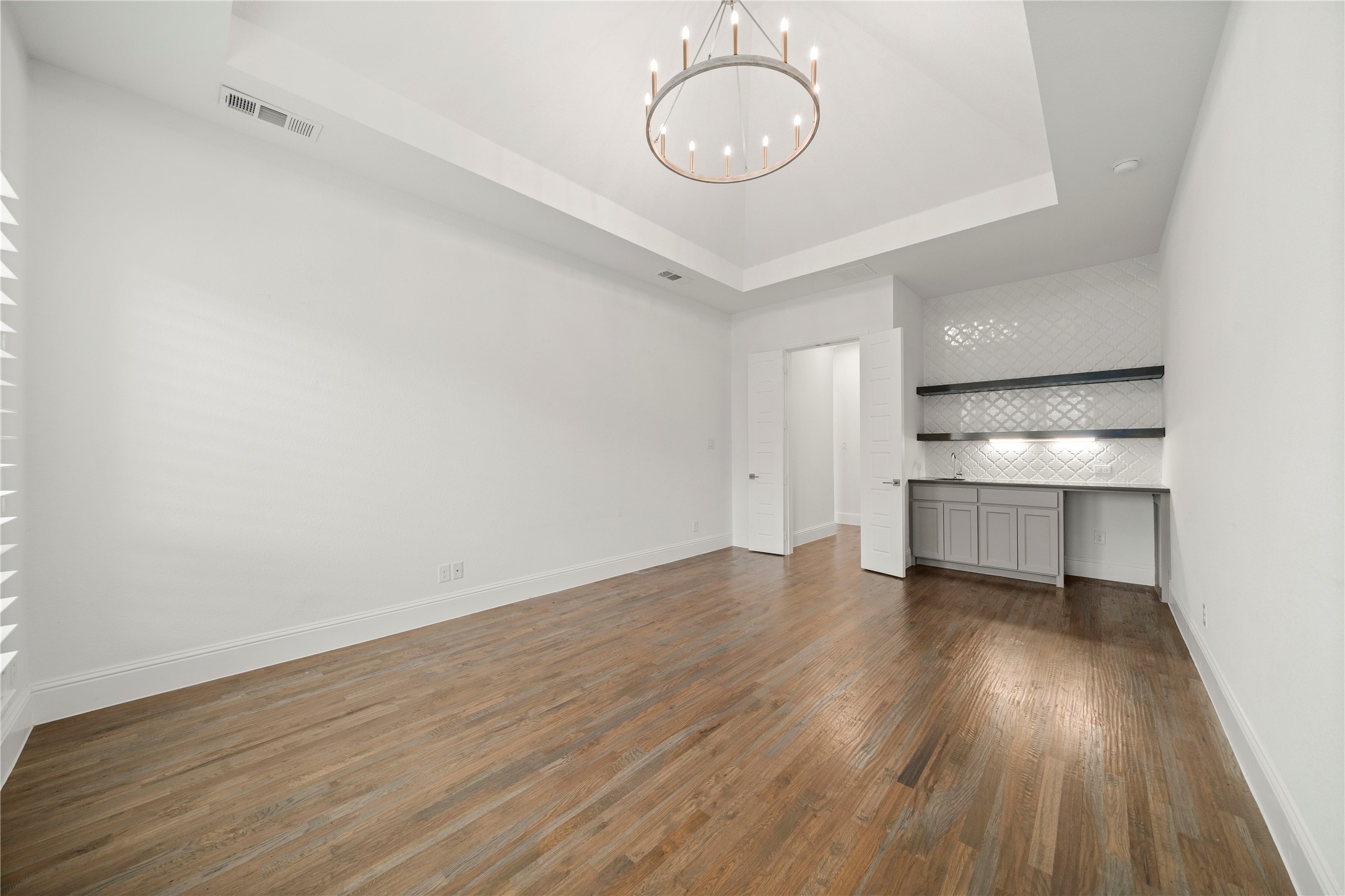 4240 Porosa Lane