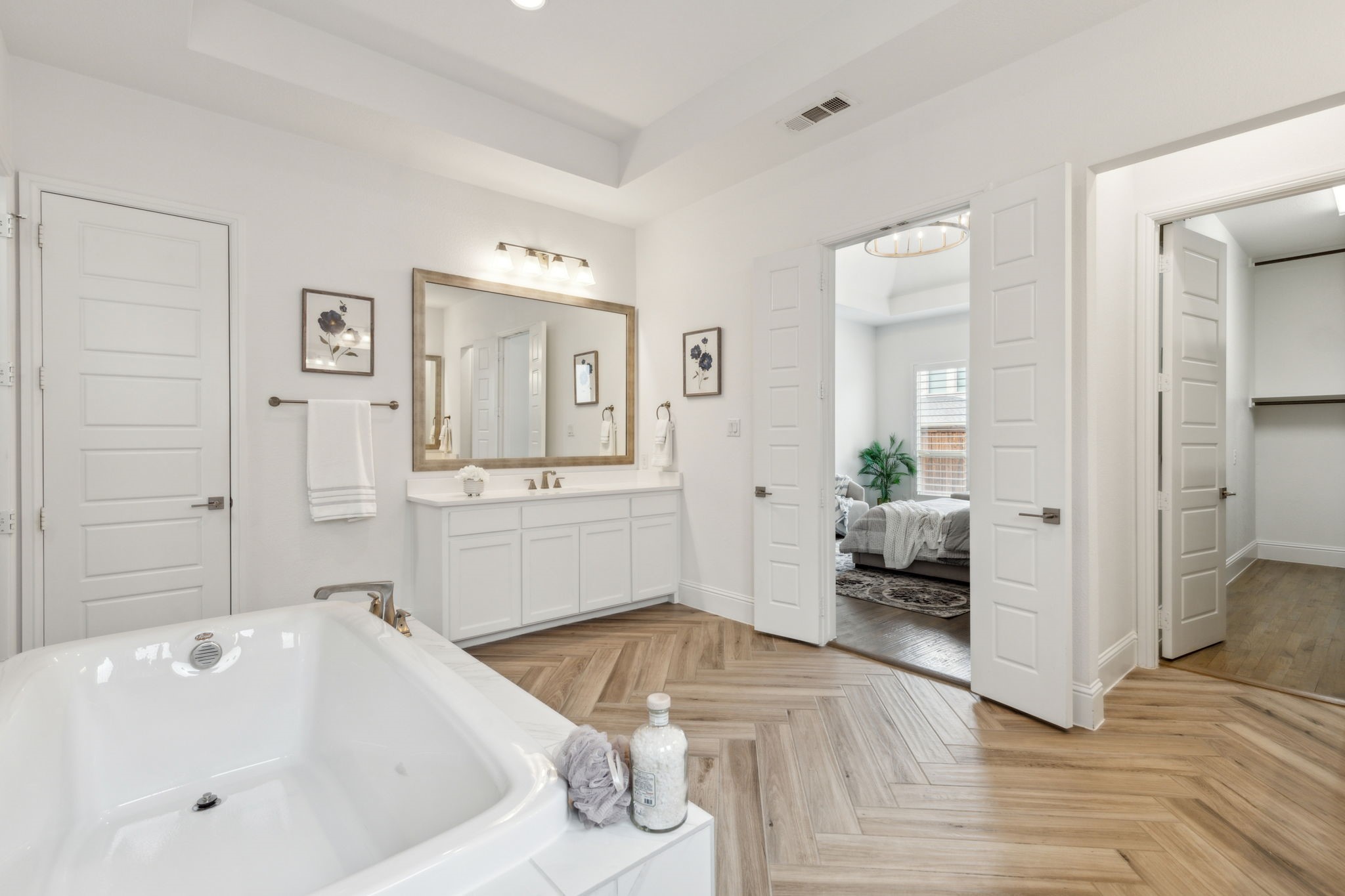 4240 Porosa Lane