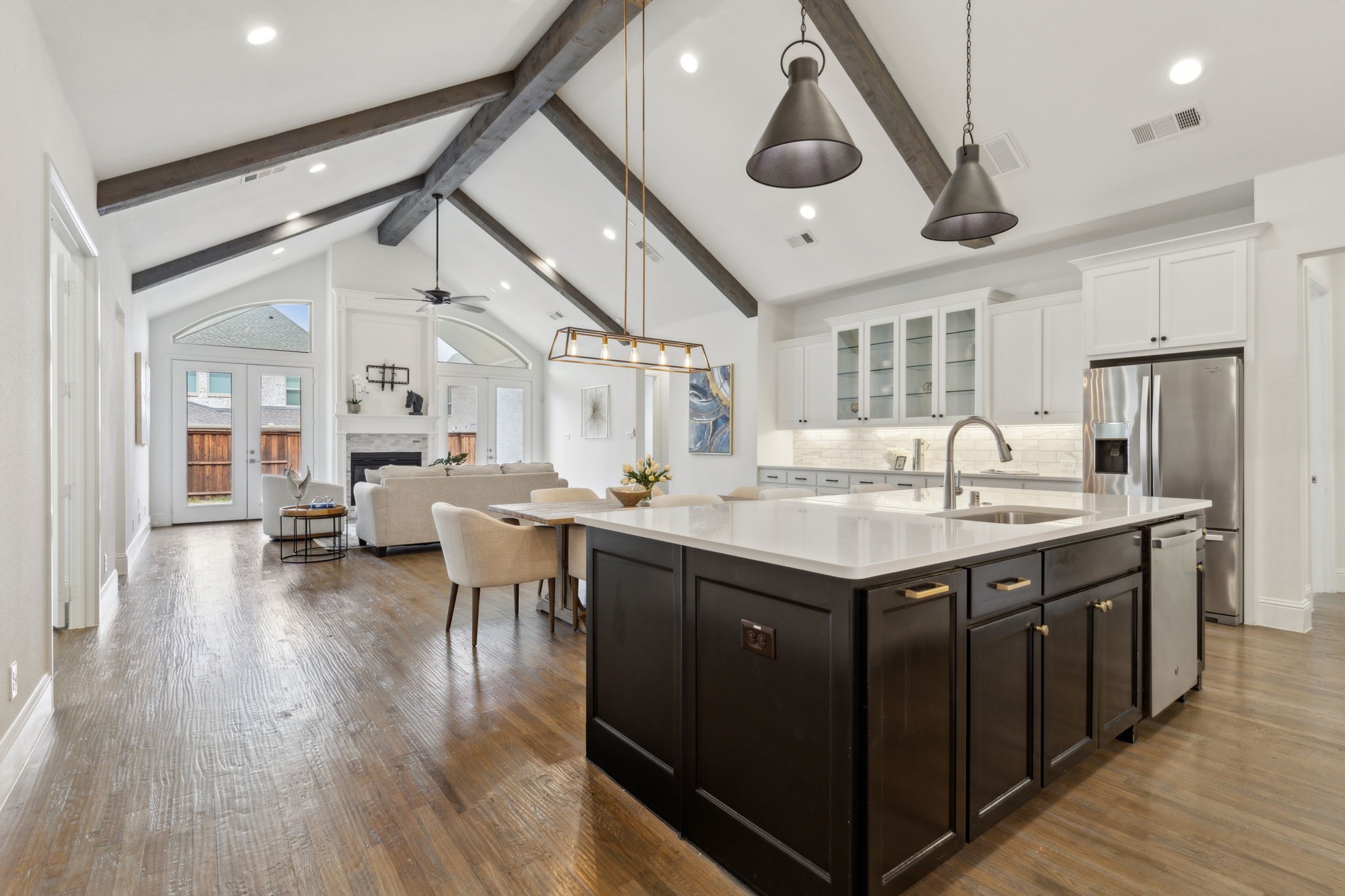4240 Porosa Lane