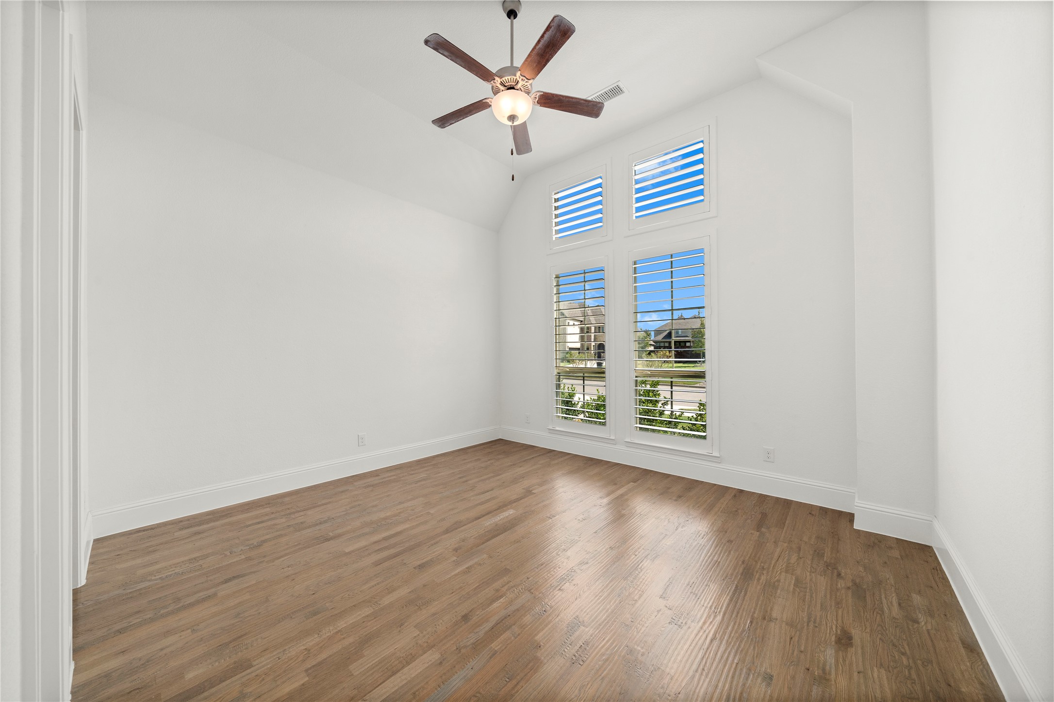 4240 Porosa Lane