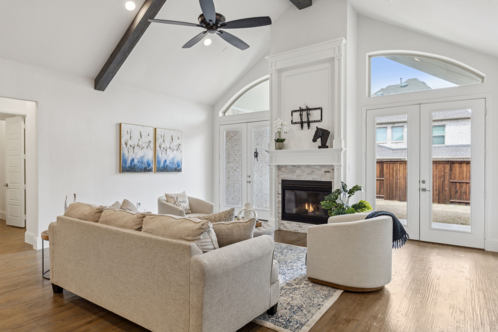 4240 Porosa Lane