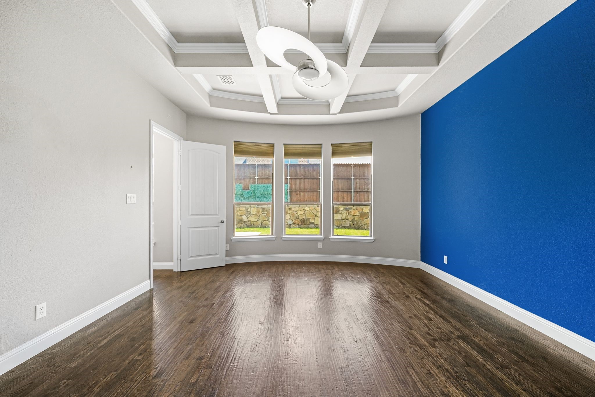 1120 Circle J Trail