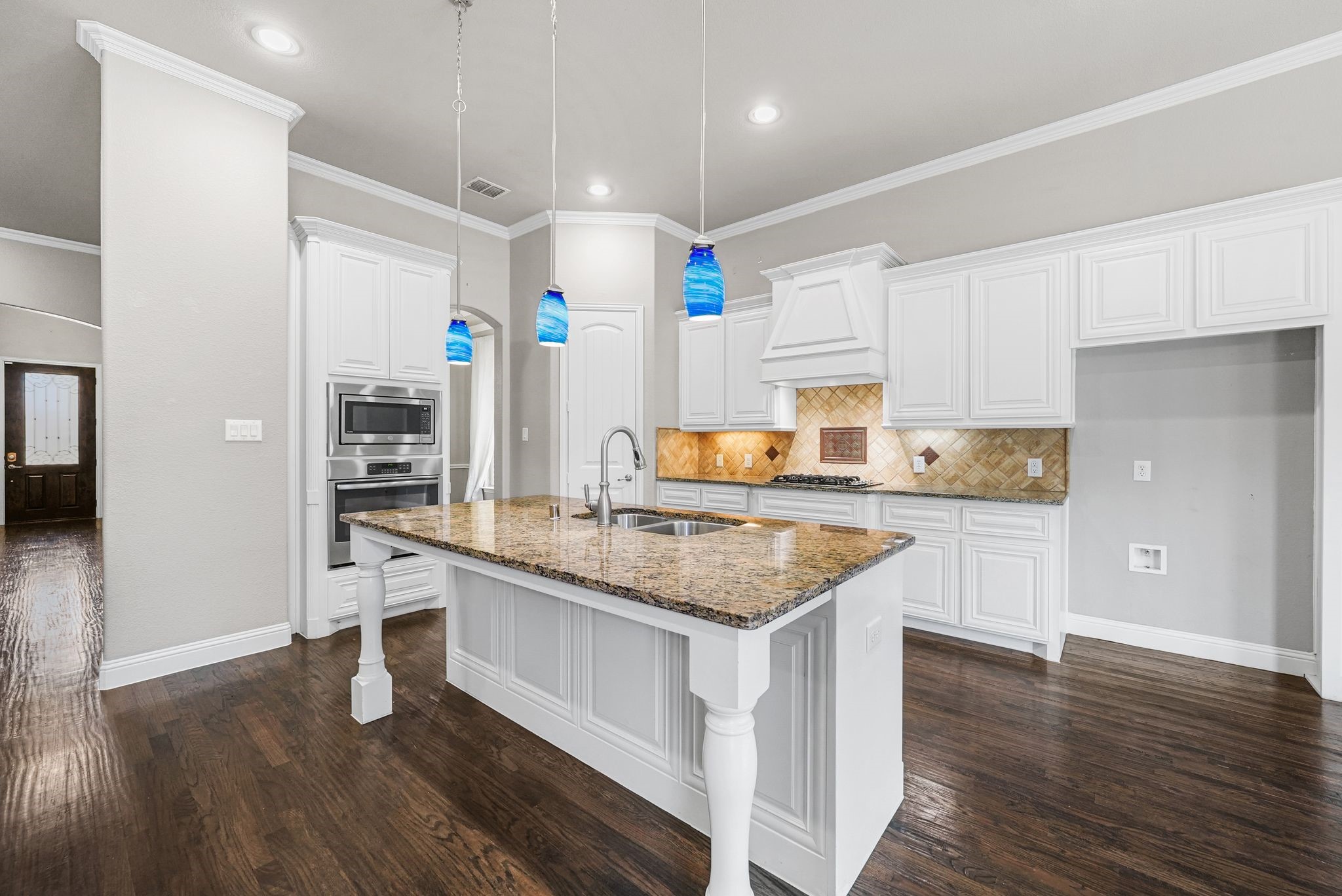 1120 Circle J Trail