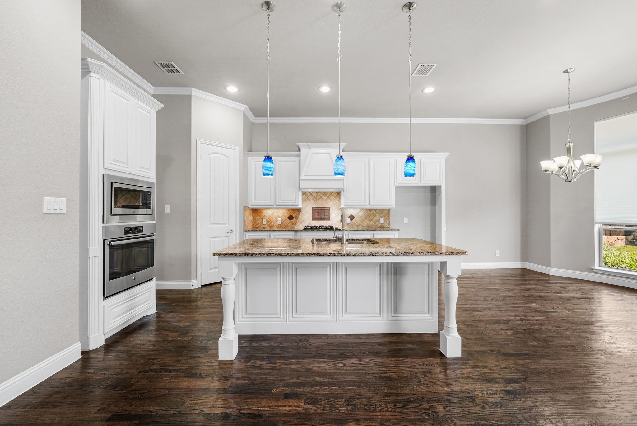 1120 Circle J Trail