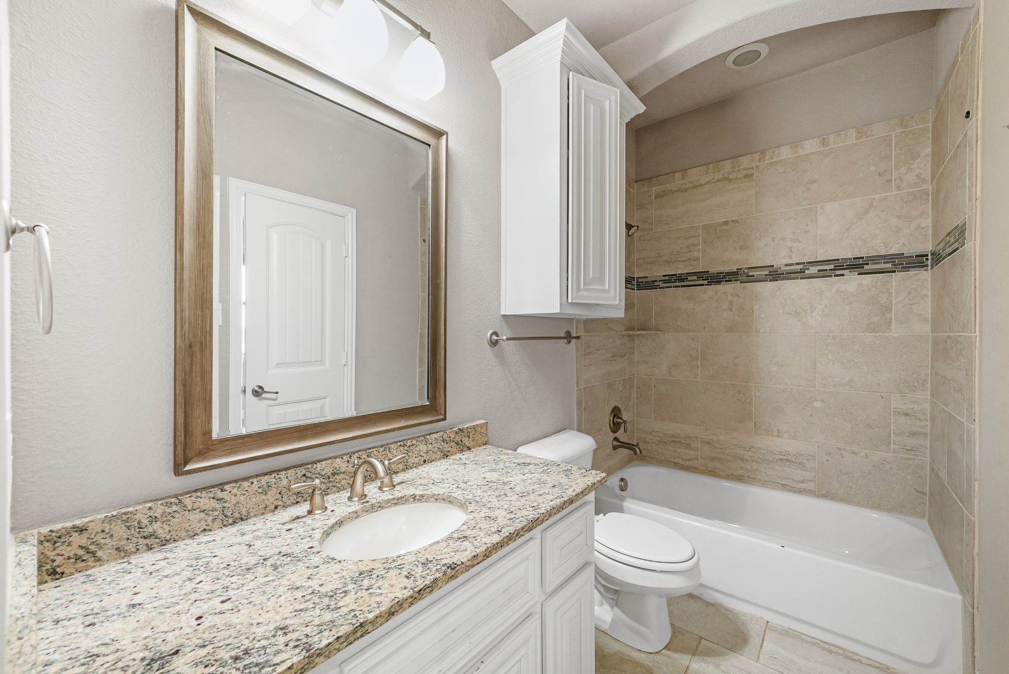 1120 Circle J Trail
