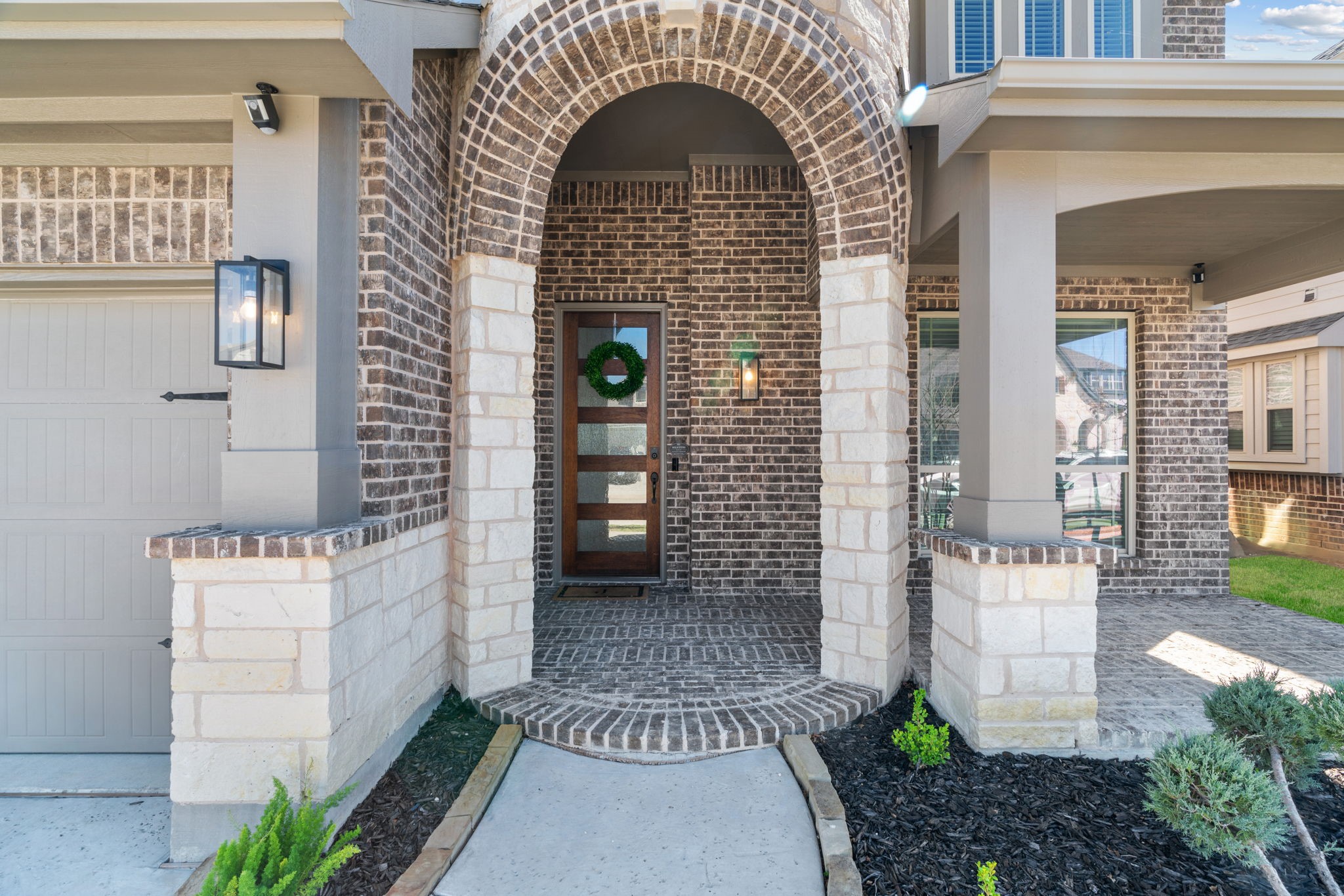 9101 Amistad Lane