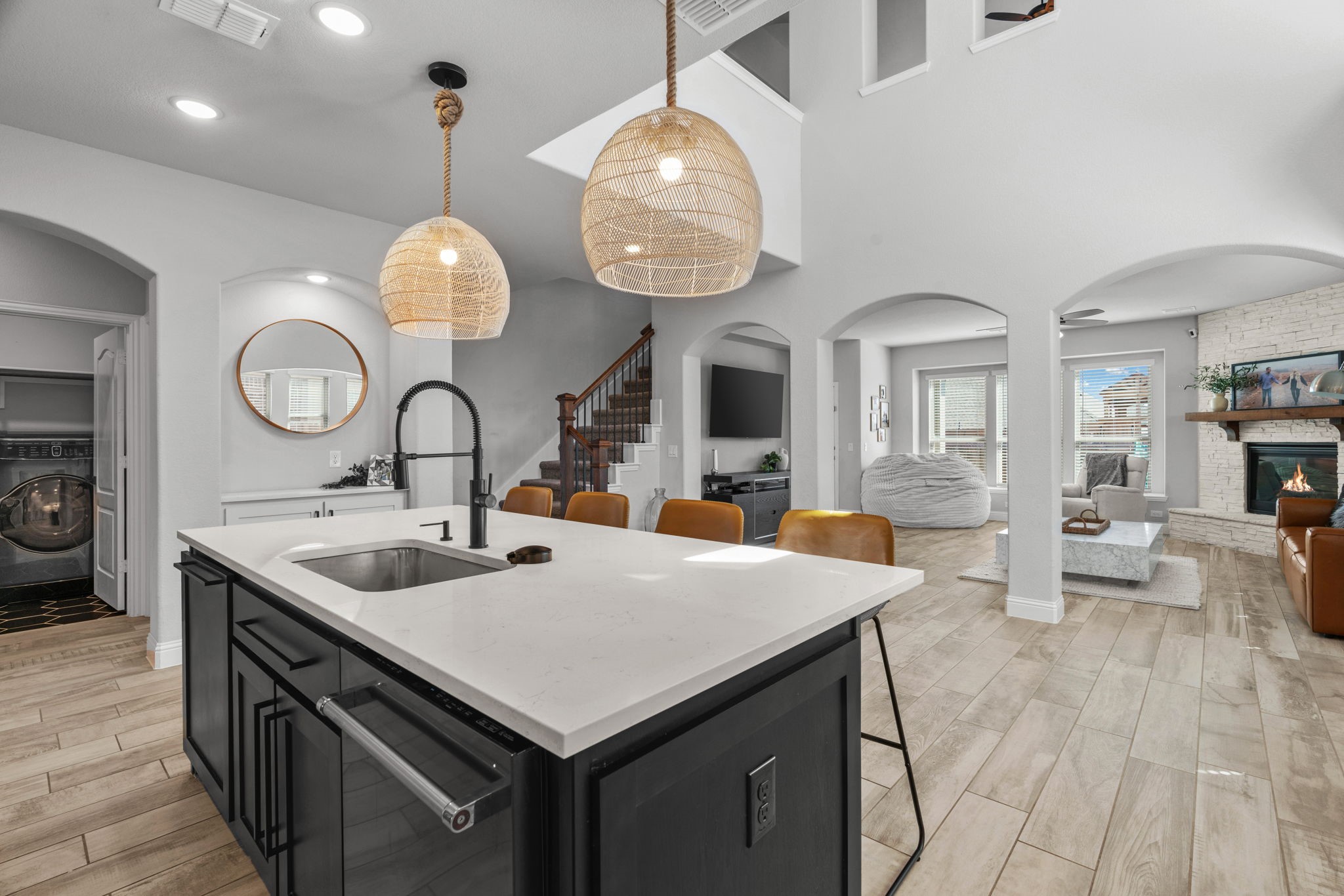 9101 Amistad Lane
