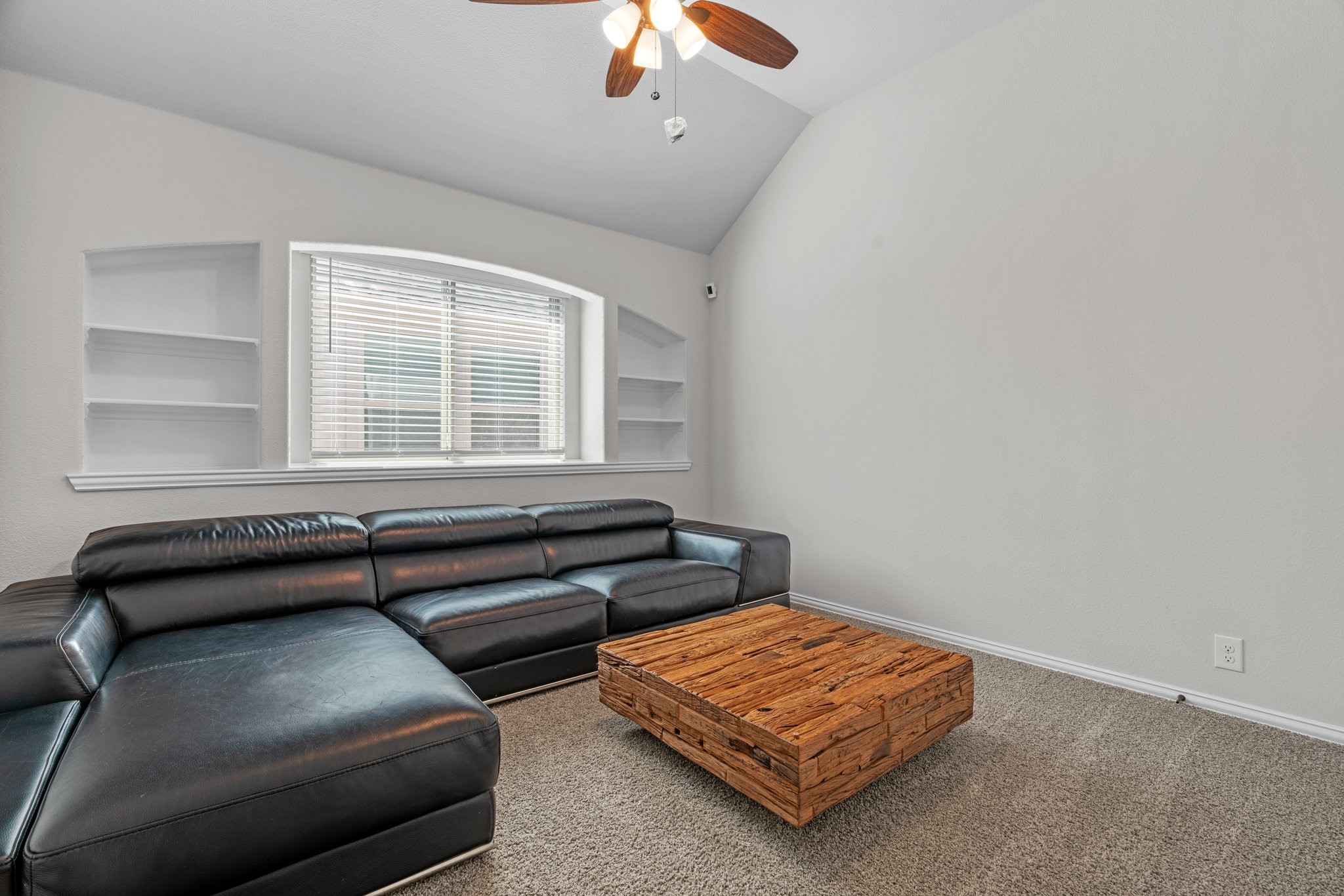 9101 Amistad Lane