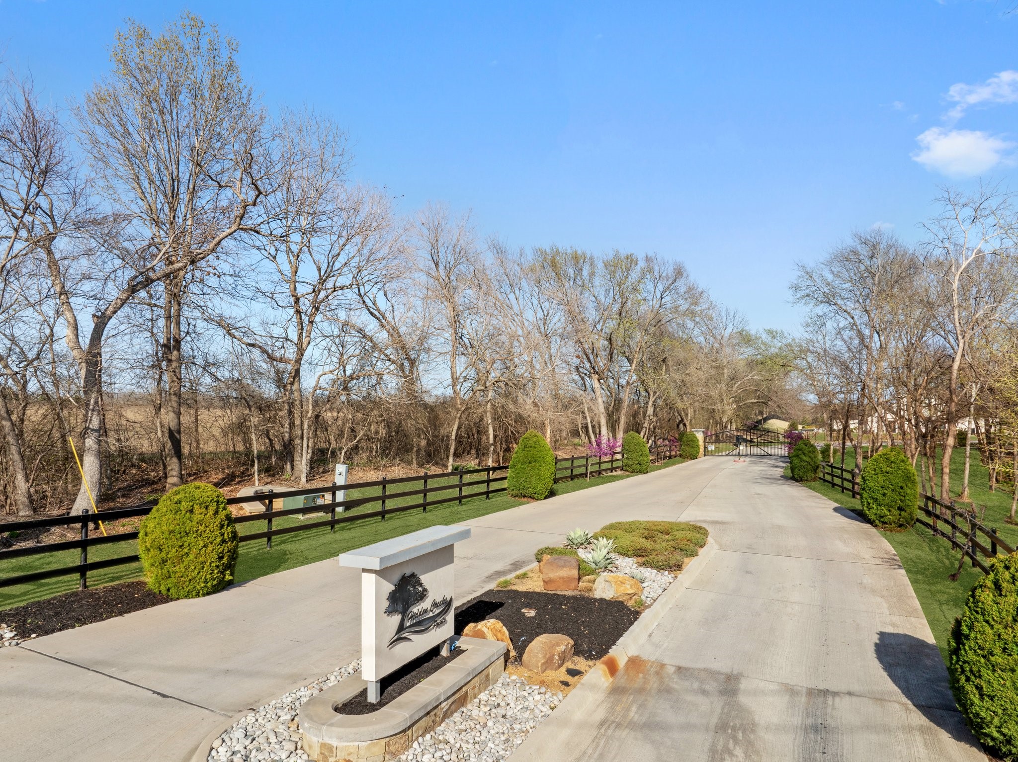2052 Honey Lane