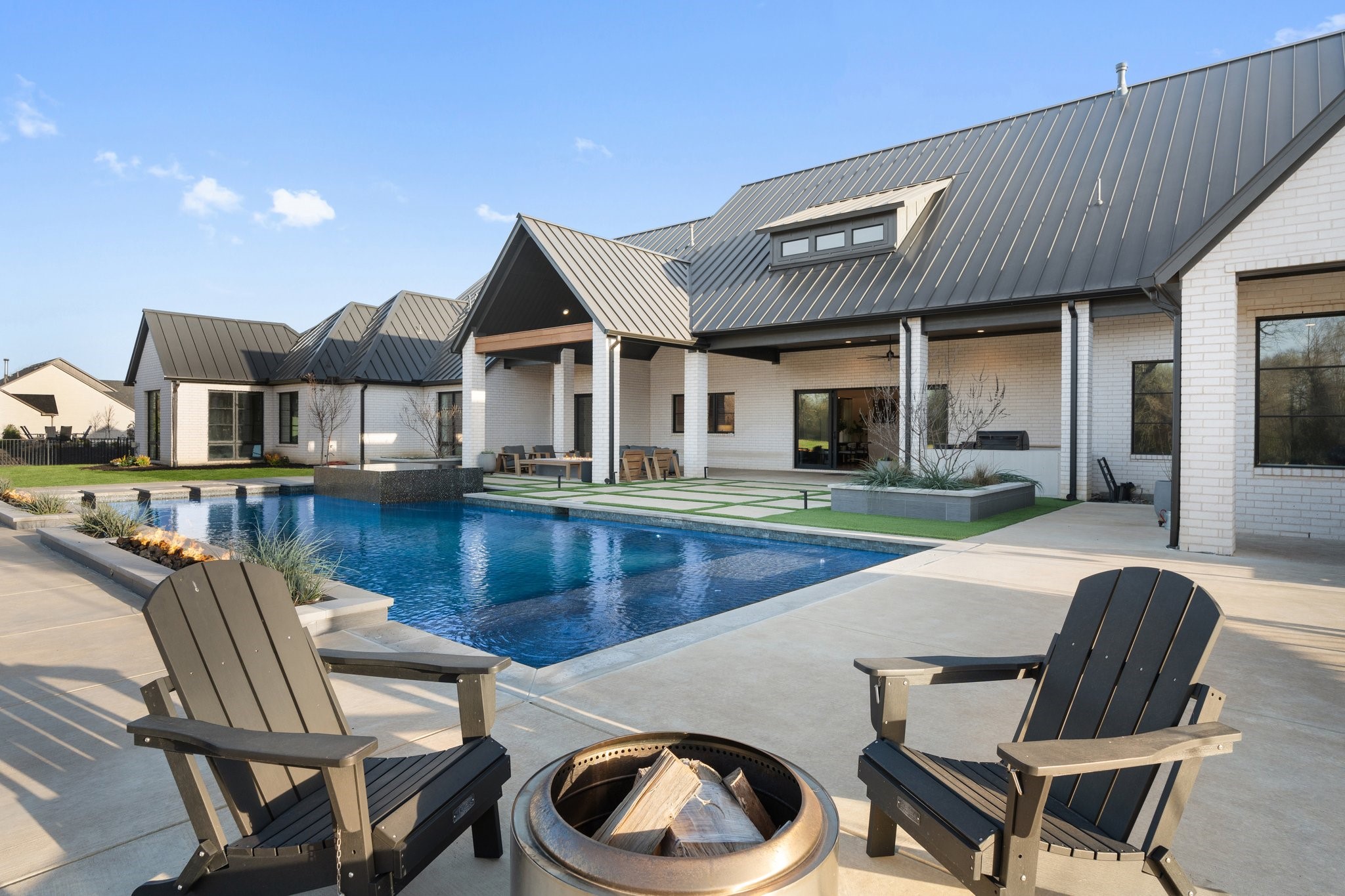 2052 Honey Lane