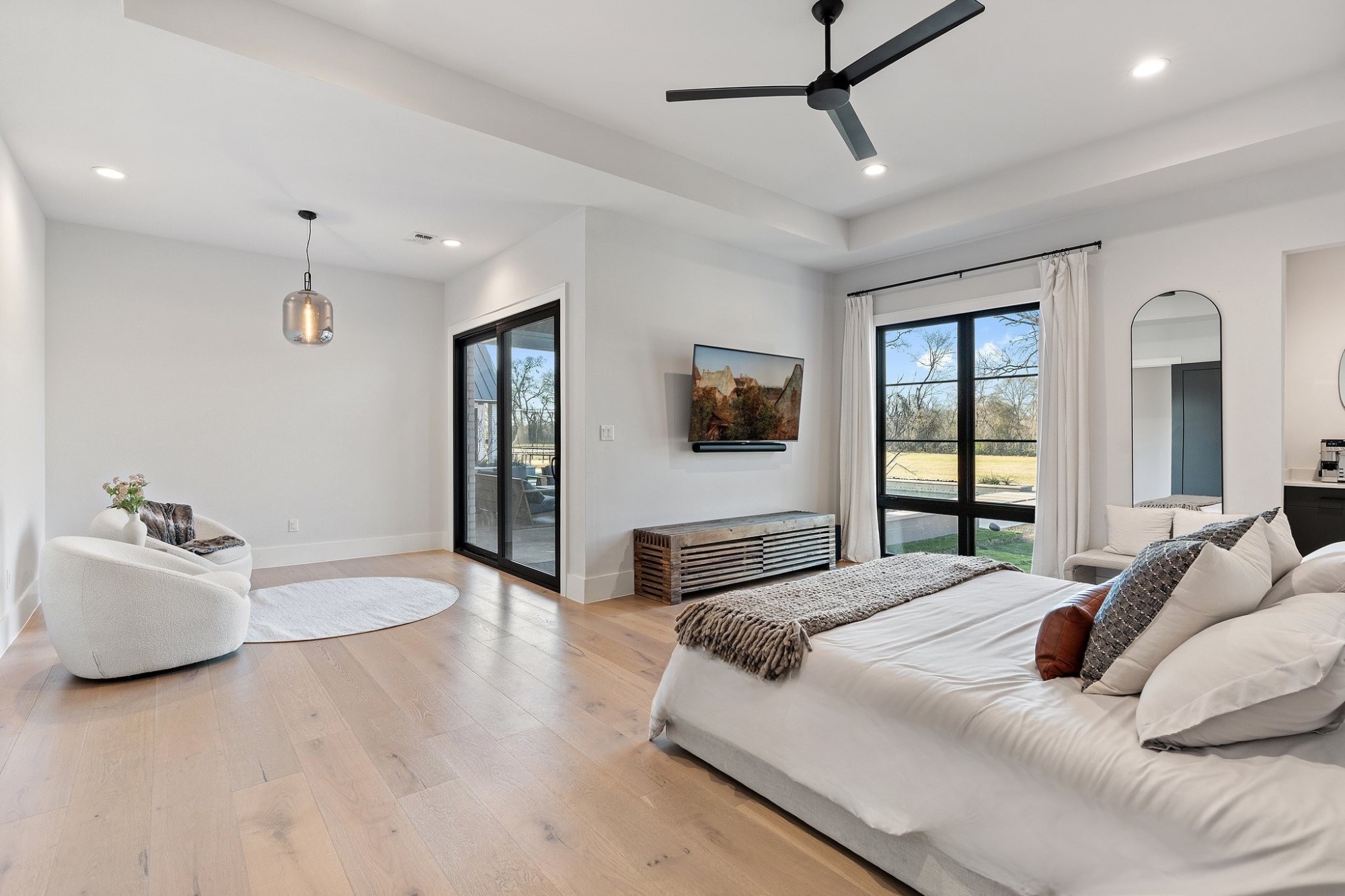 2052 Honey Lane