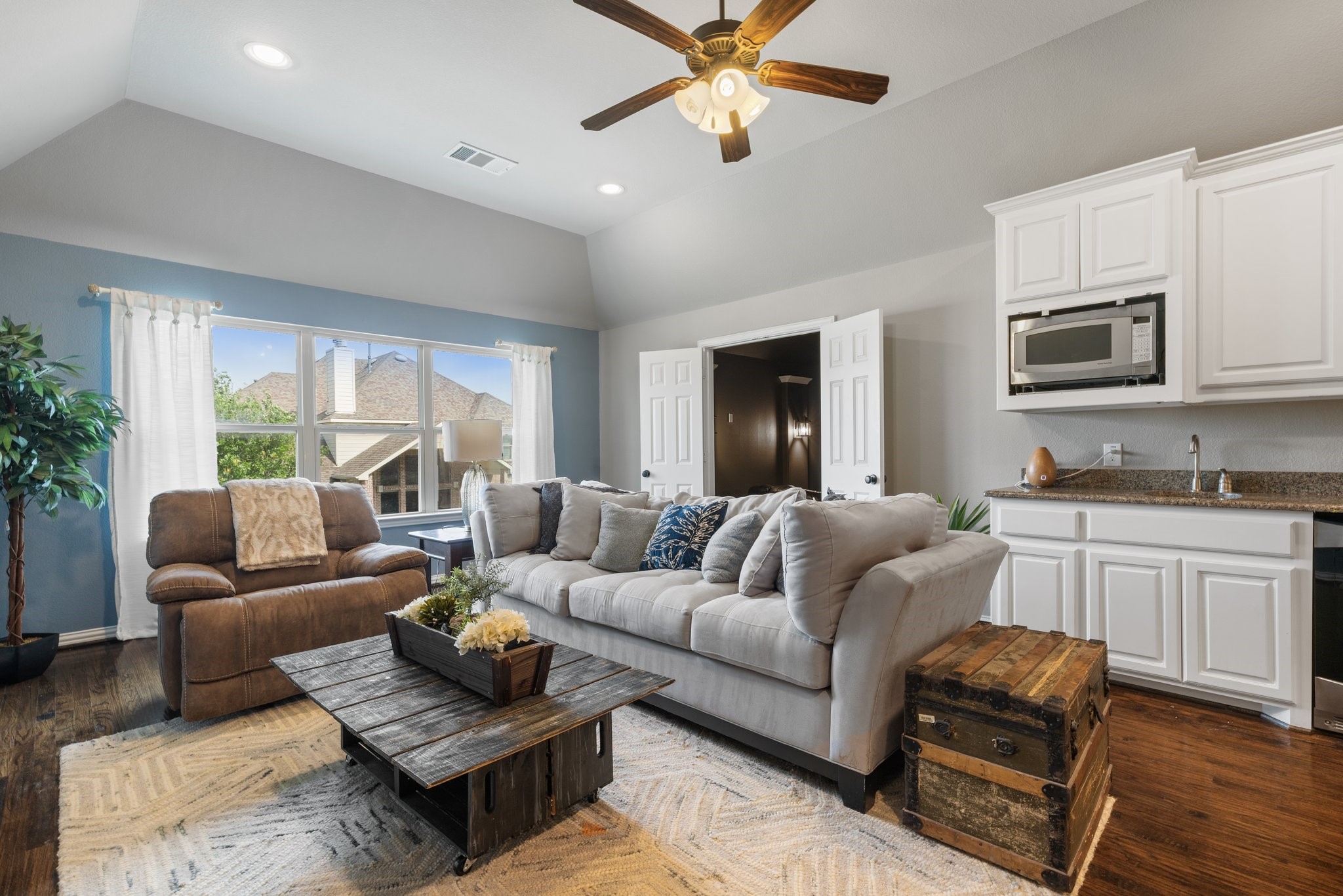901 Moss Glen Drive