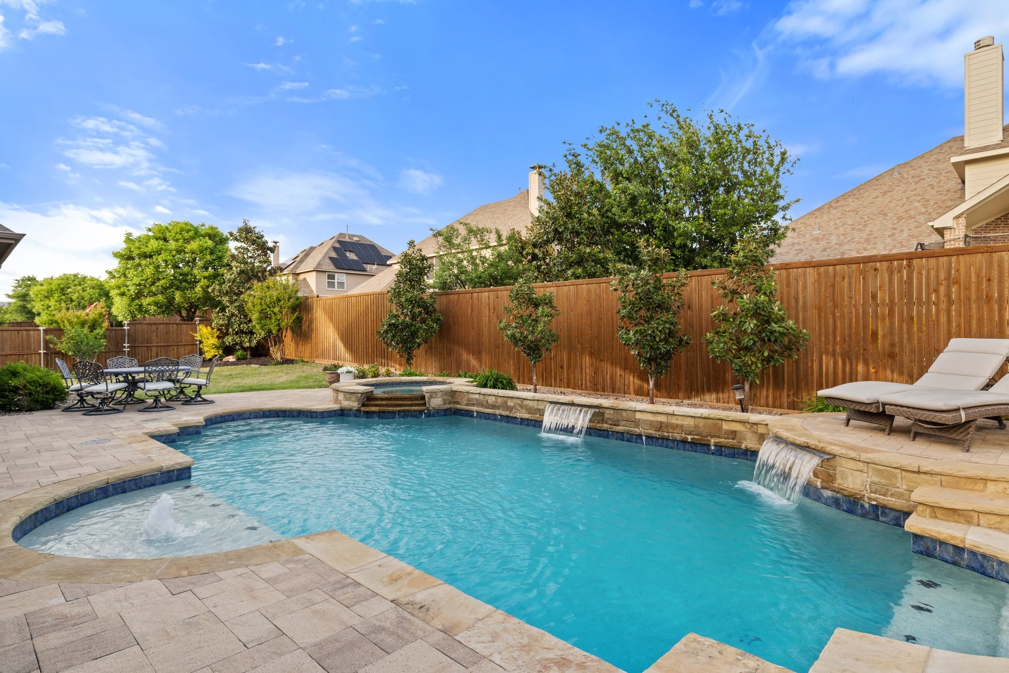 901 Moss Glen Drive
