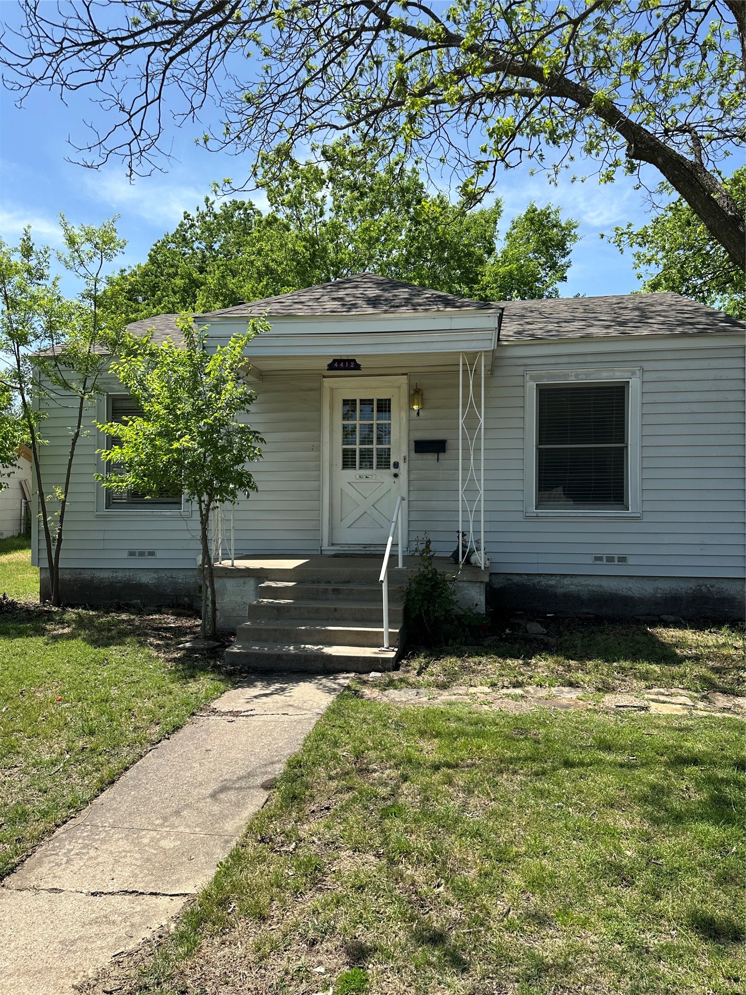 4412 Marks Place