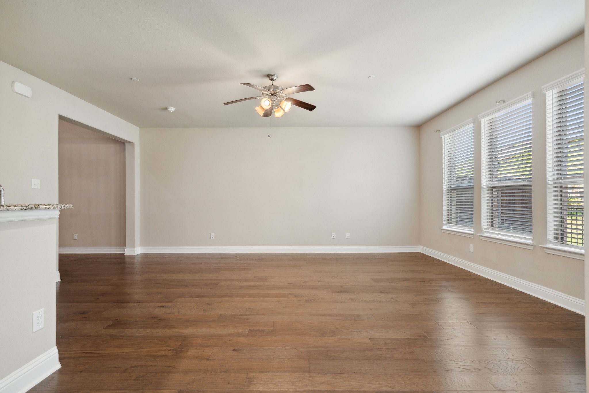 6336 Burbank Way