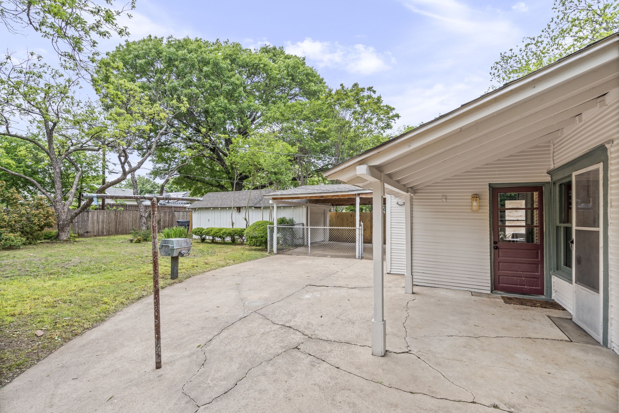 407 S Montclair Avenue