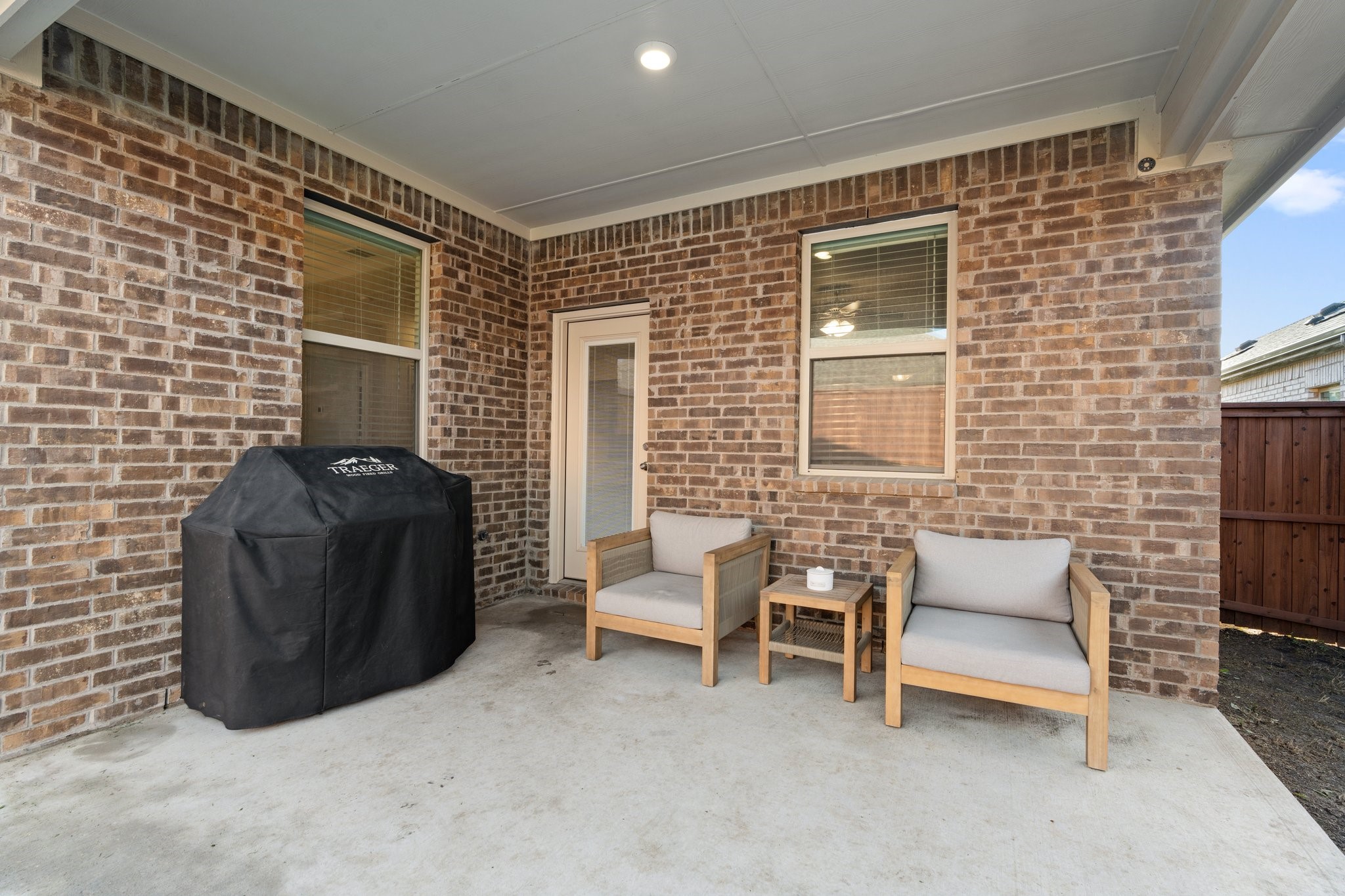 3312 Macaw Road