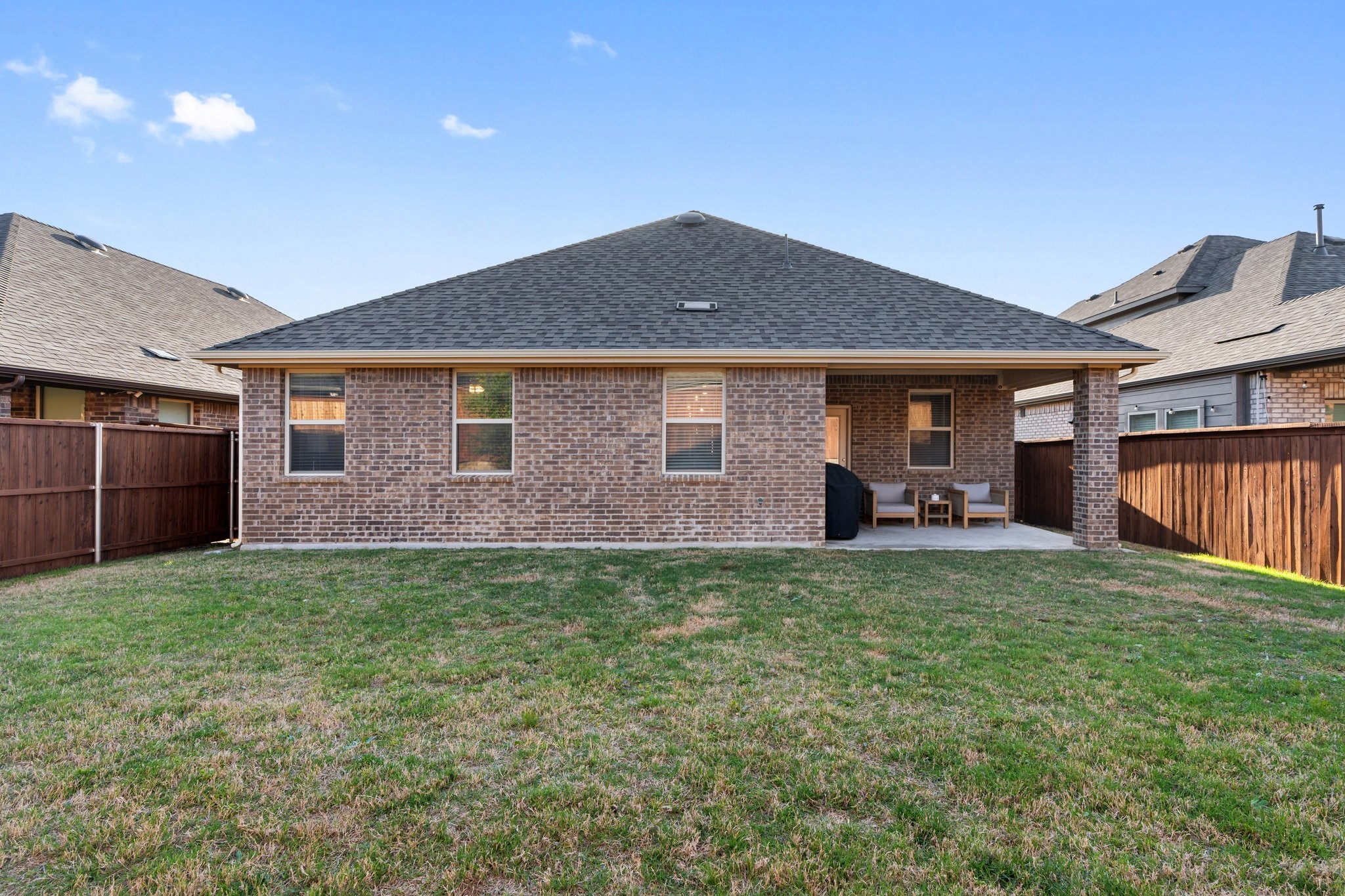 3312 Macaw Road