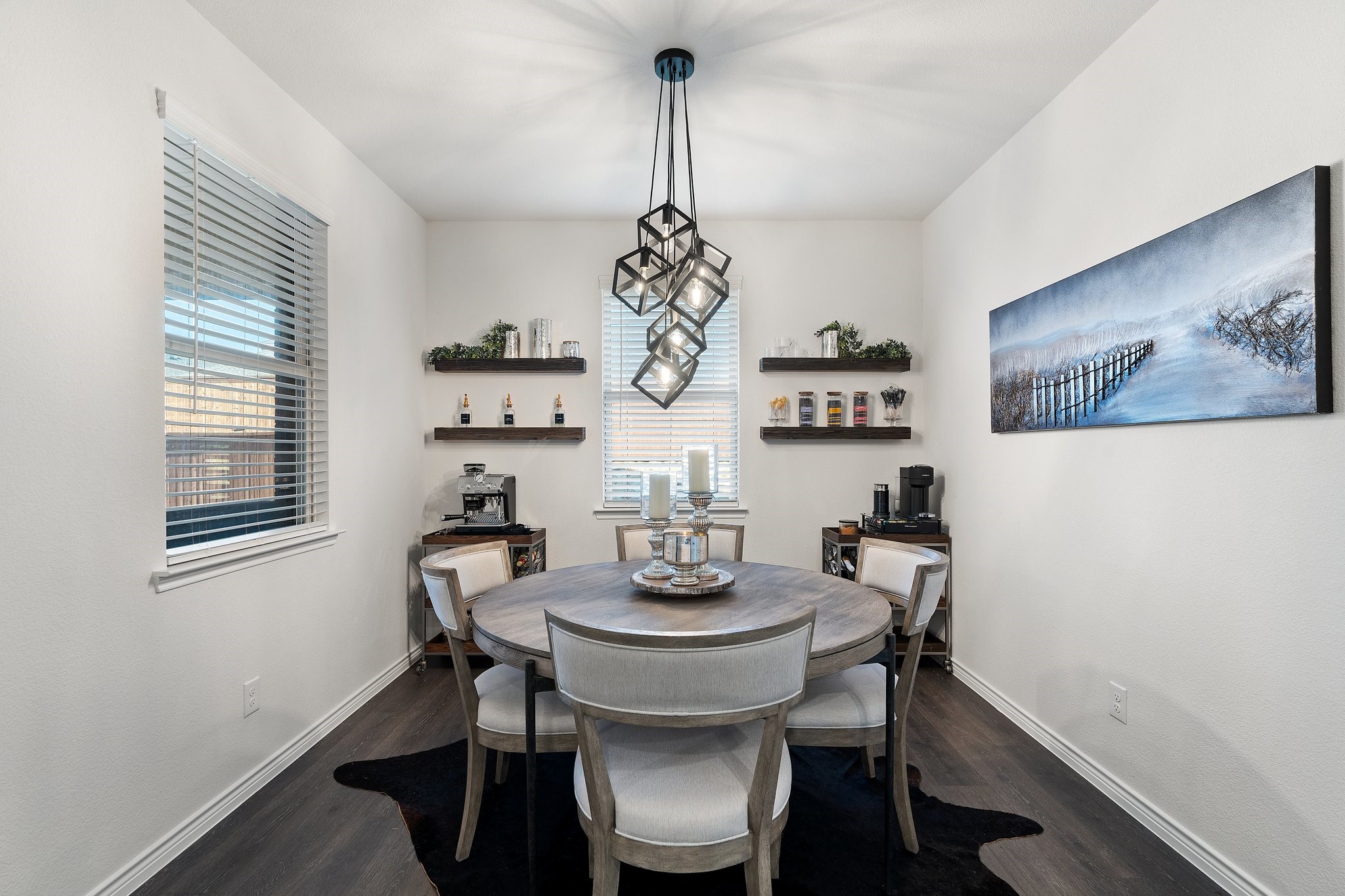 3312 Macaw Road