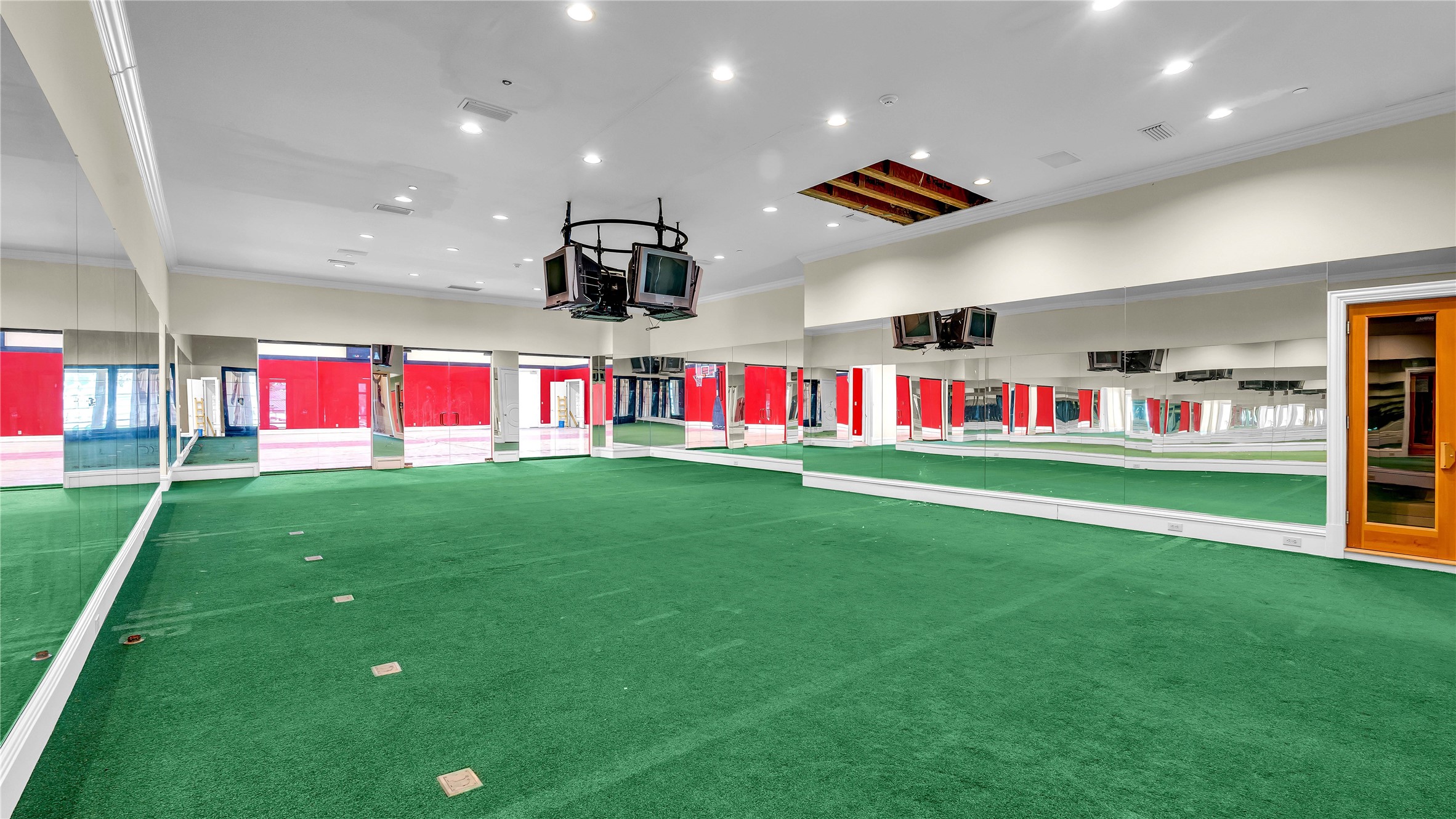 1400 Copper Point Drive