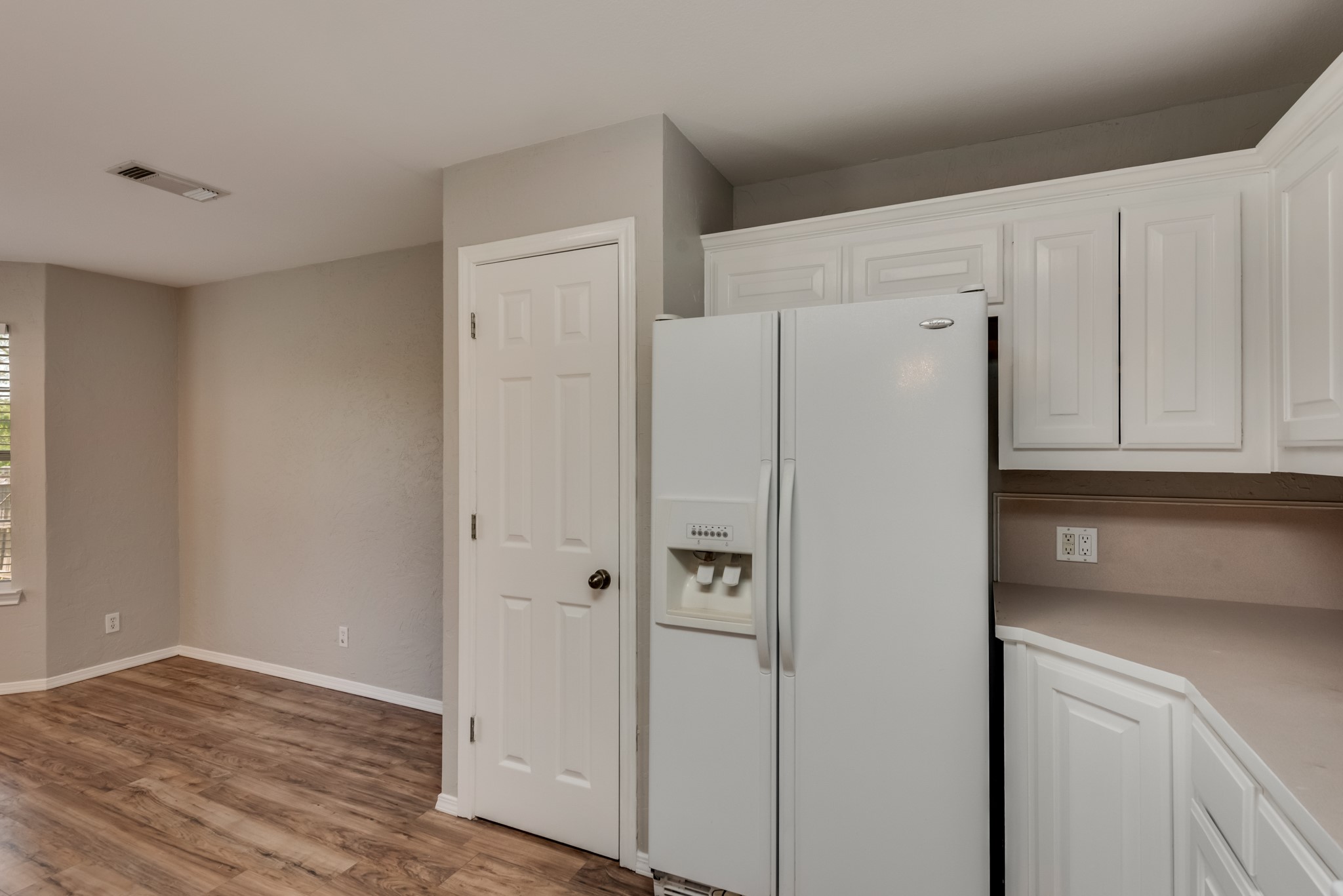 300 E North Creek Drive