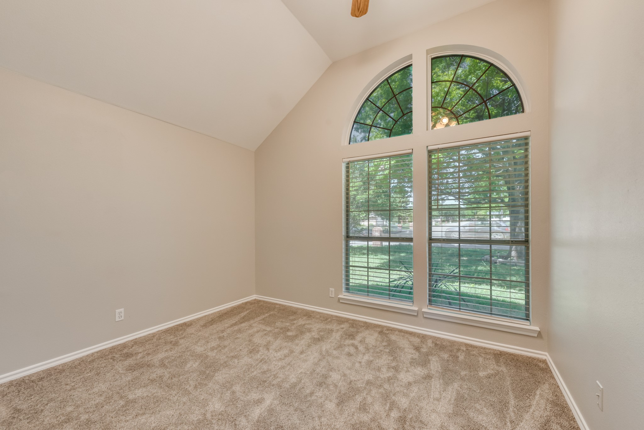 300 E North Creek Drive