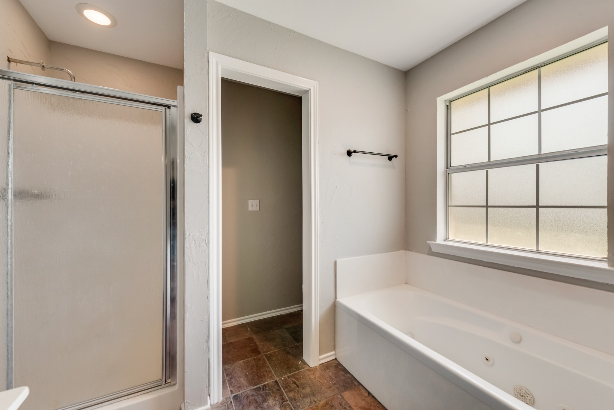 300 E North Creek Drive