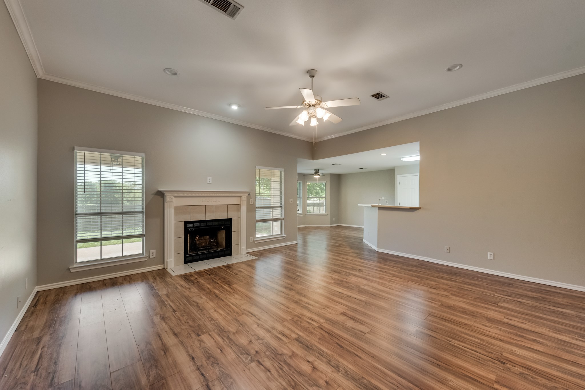 300 E North Creek Drive