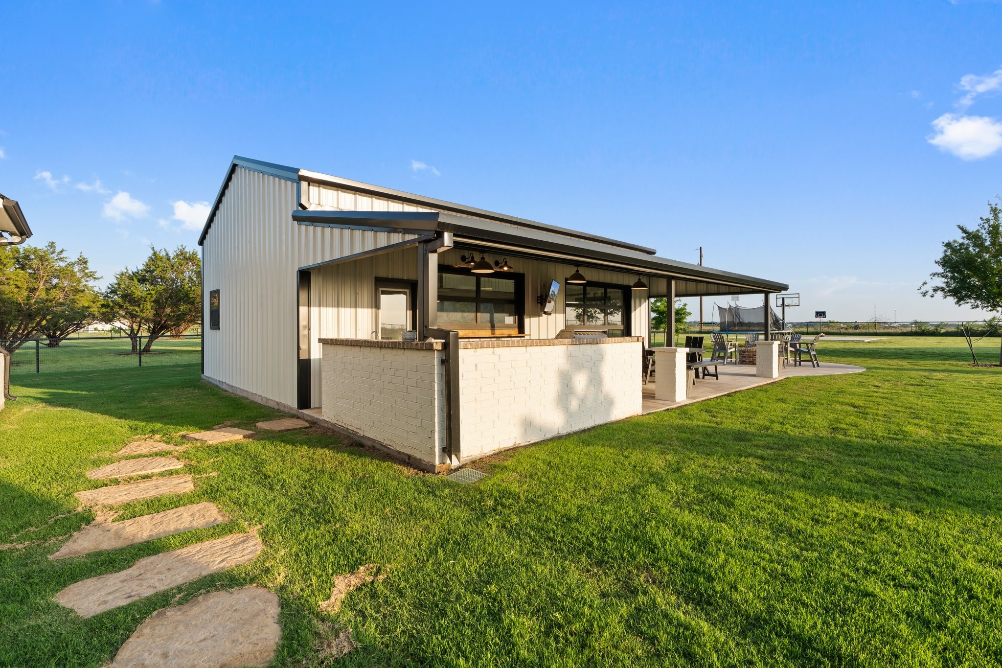 109 Old Road