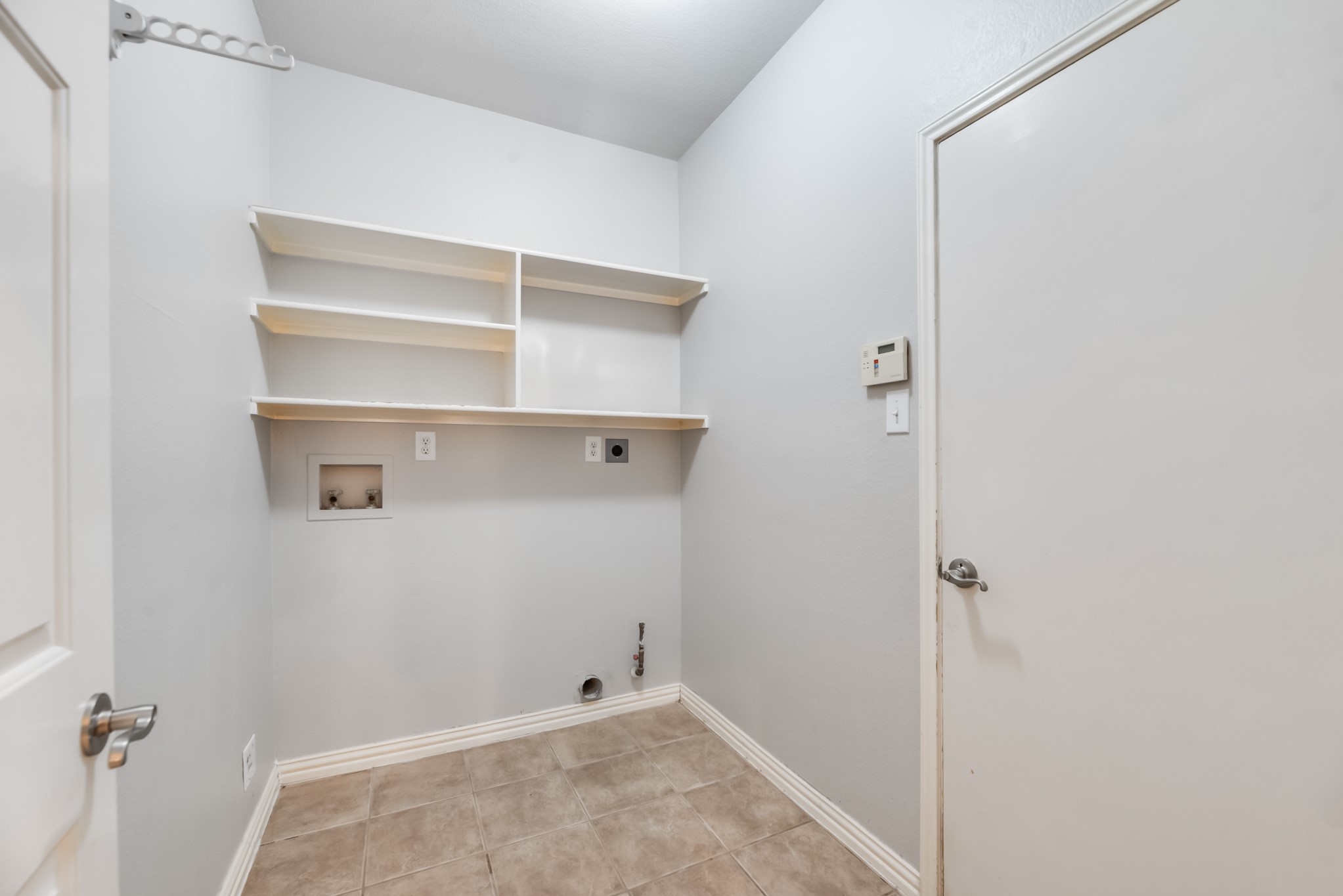 851 Carolina Way