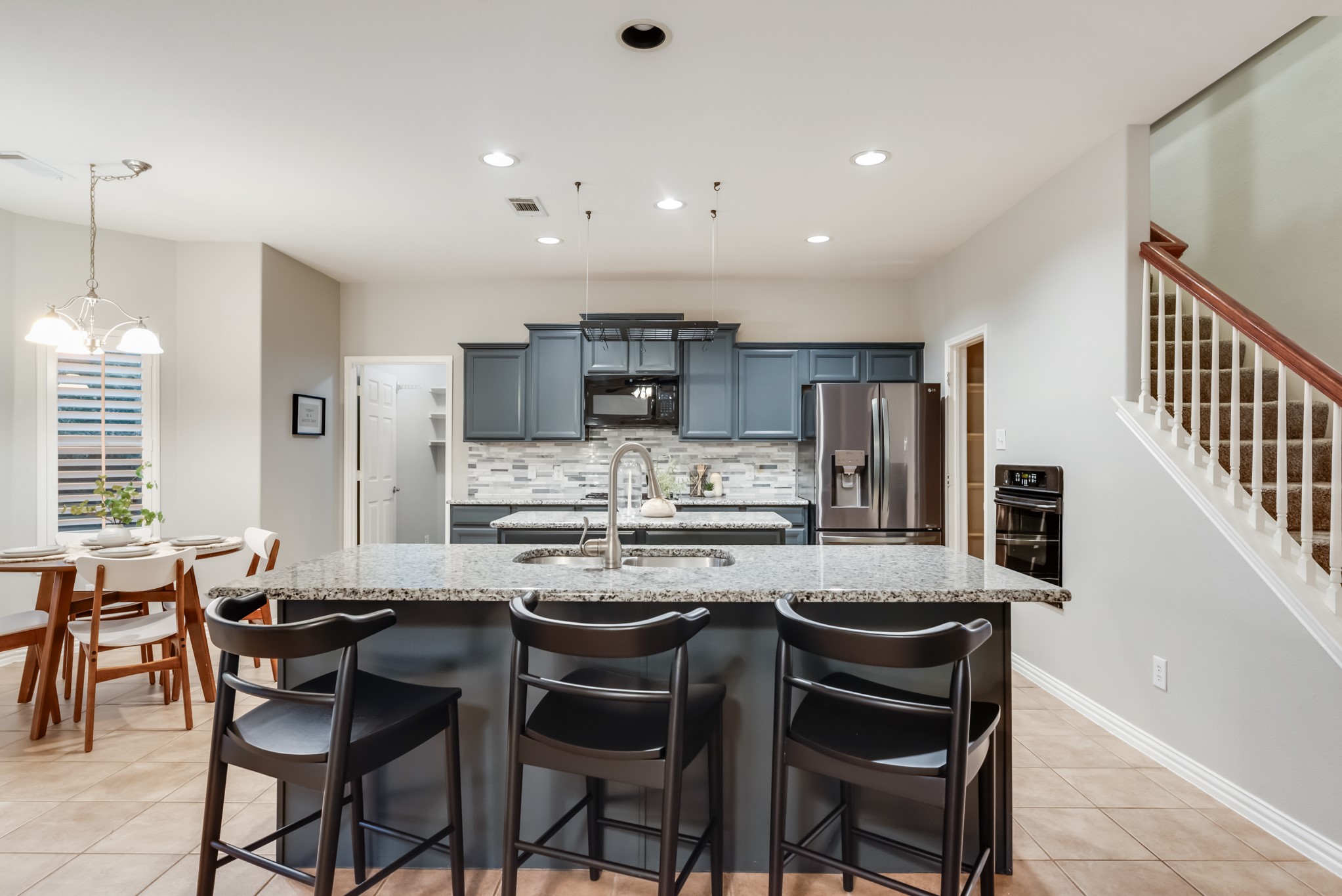 851 Carolina Way